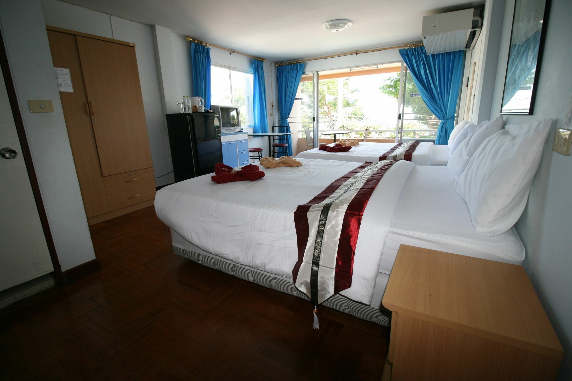 Beachfront Cha Am Casa de hóspedes 3*