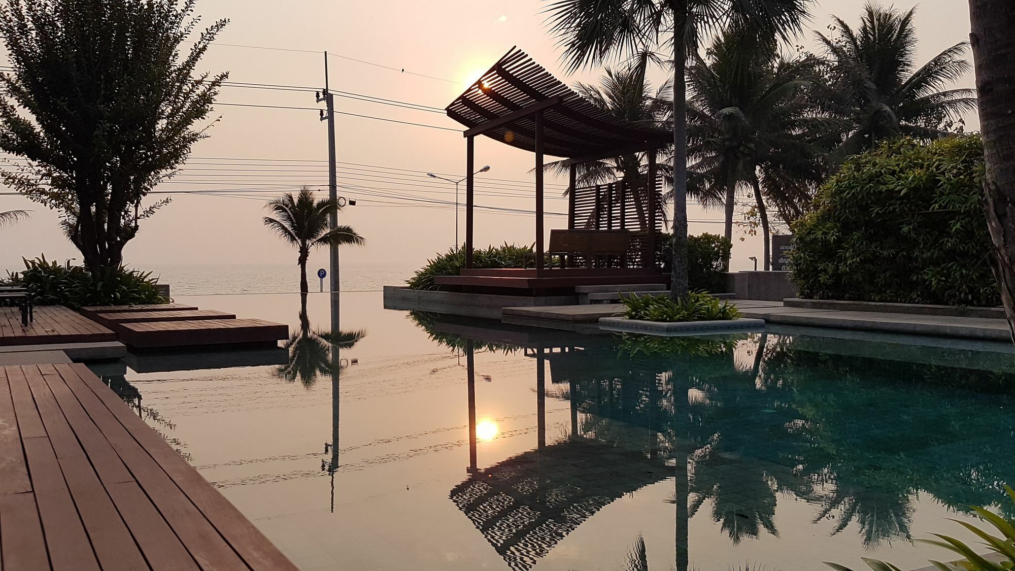 Pranaluxe Pool * Pran Buri