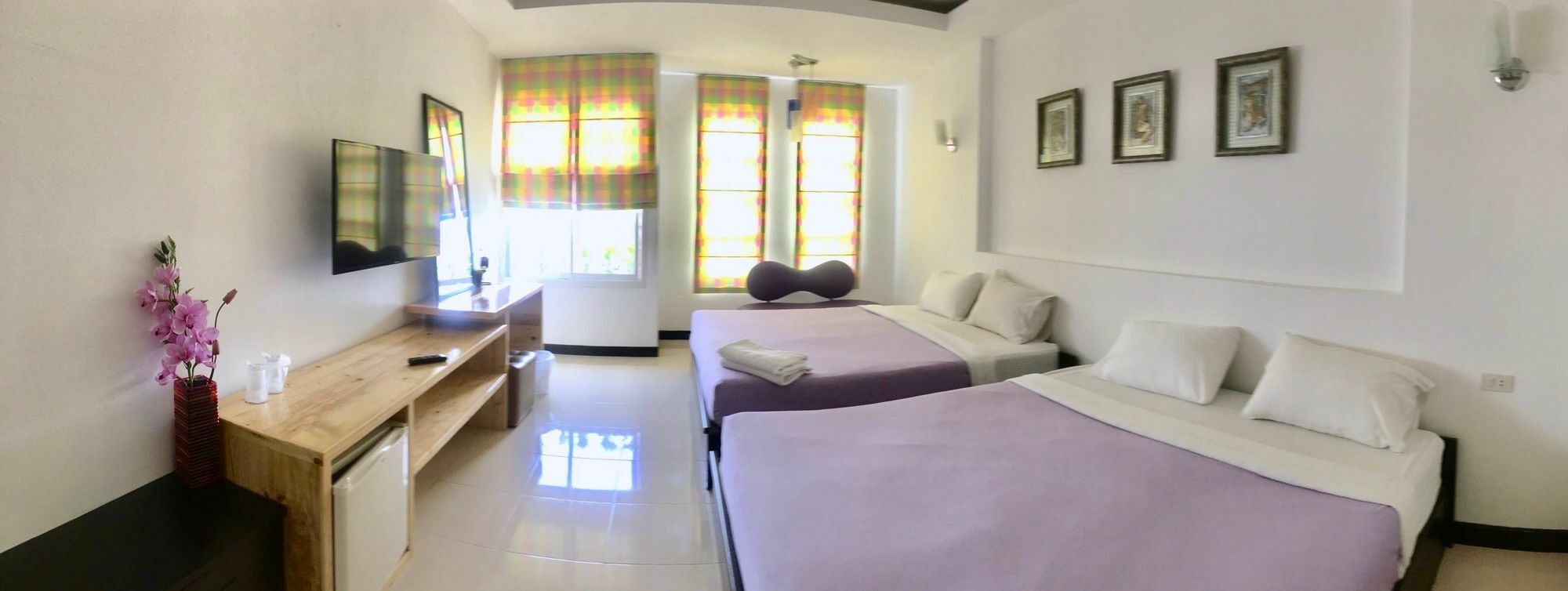 Guest house Charlie House 2*