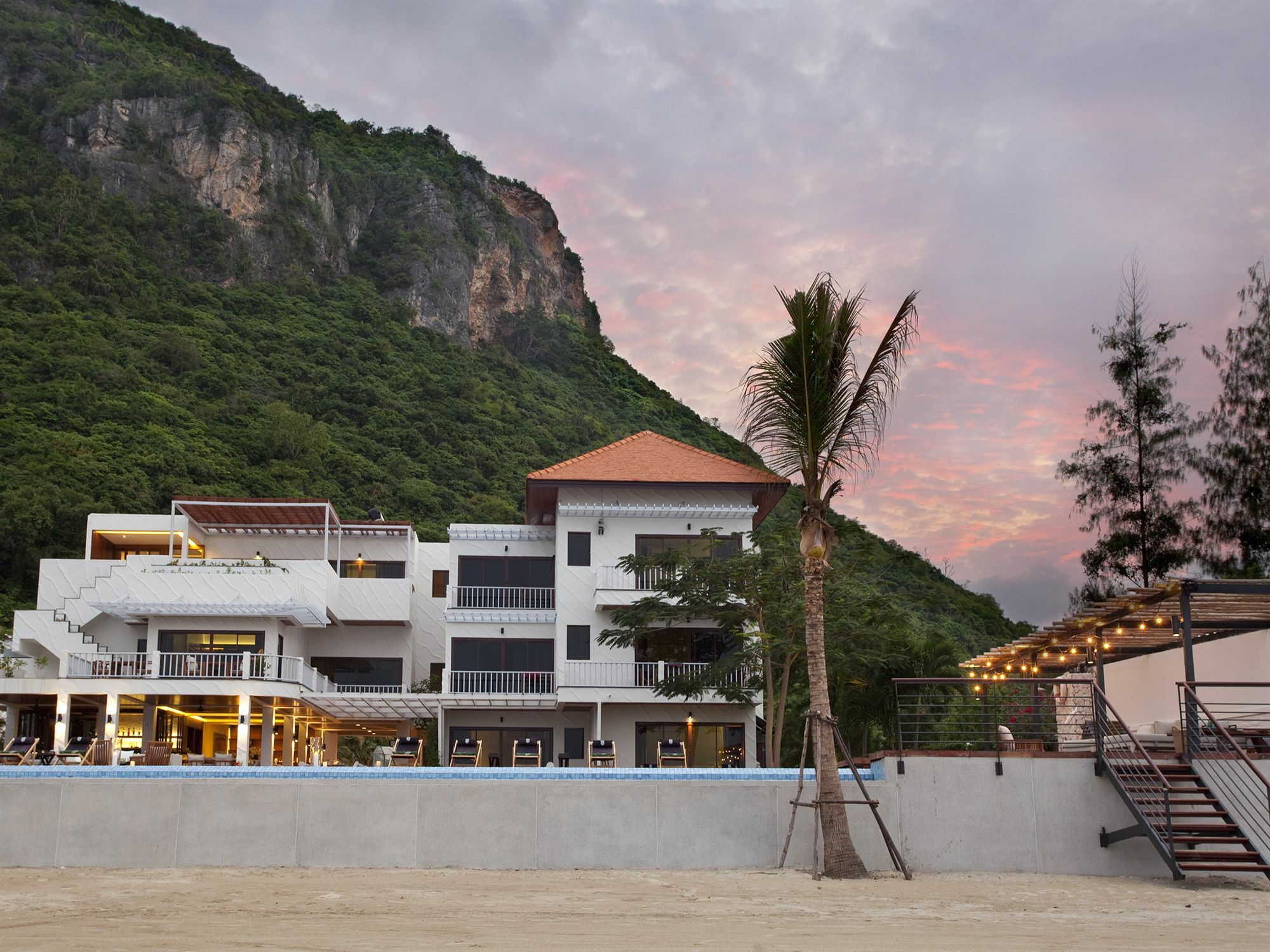 Hansar Pranburi Resort 3*