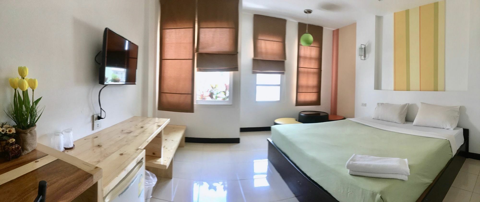 Guest house Charlie House 2*