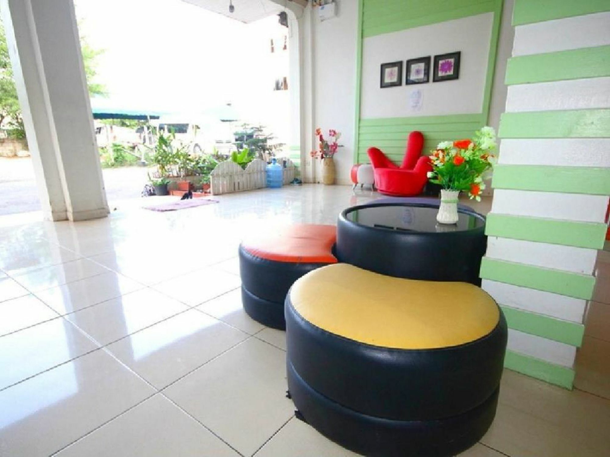 Charlie House Guest house Cha-Am