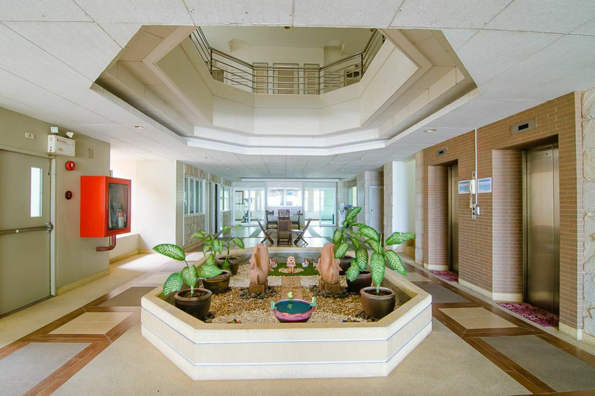 Baan Hansa Apartment *
