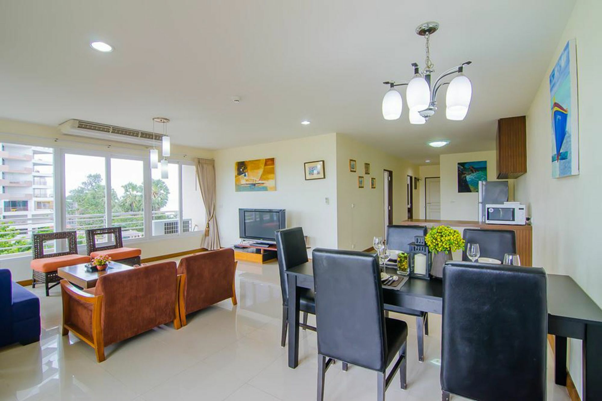 Apartment Baan Hansa *