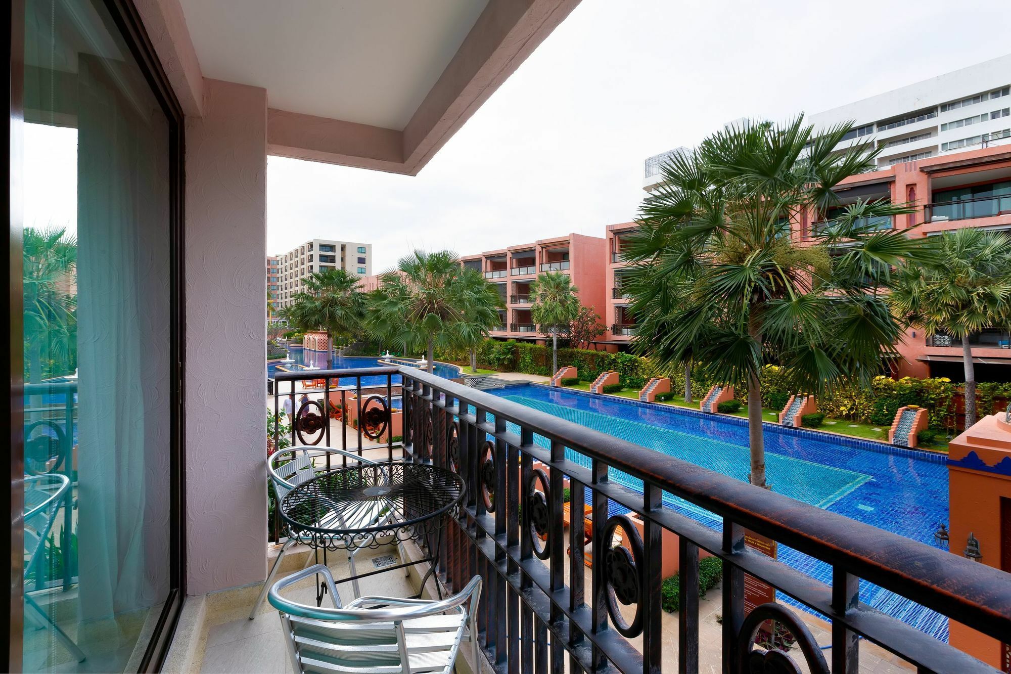 Apartment Marrakesh Beachfront Hua Hin