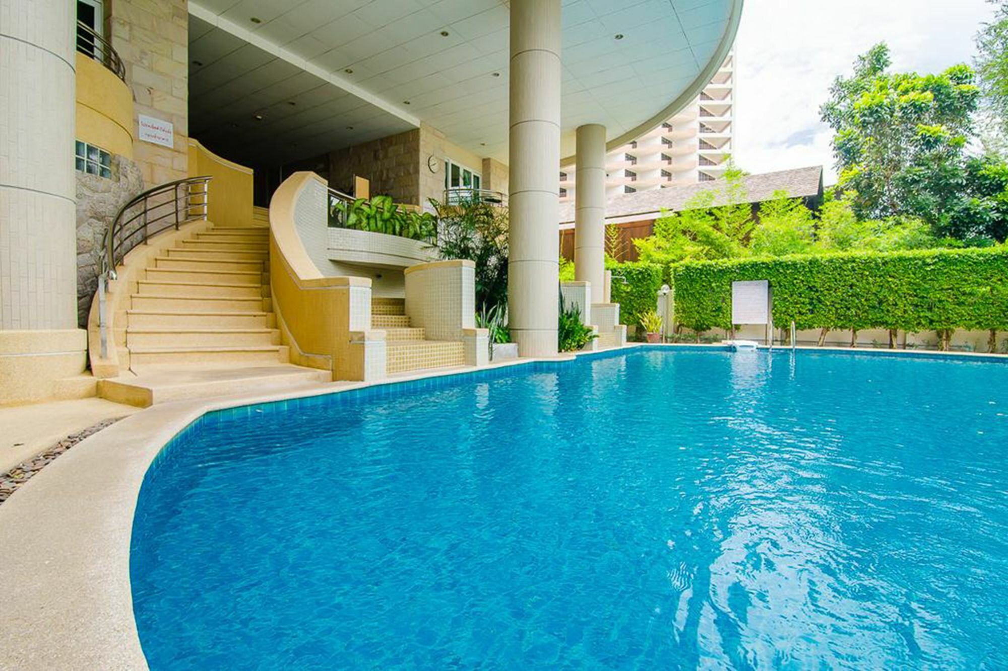 Baan Hansa Apartment Cha-Am
