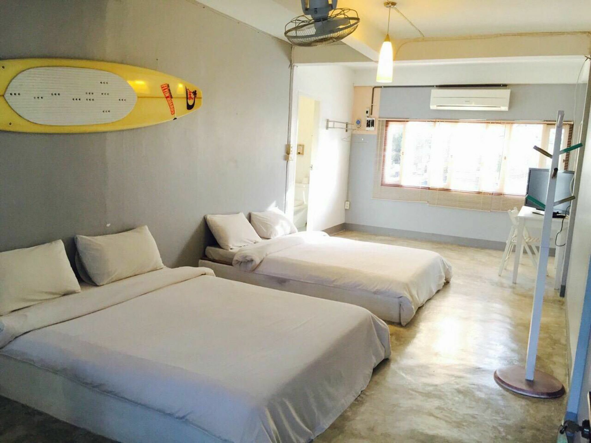 Surf House 2* Hua Hin