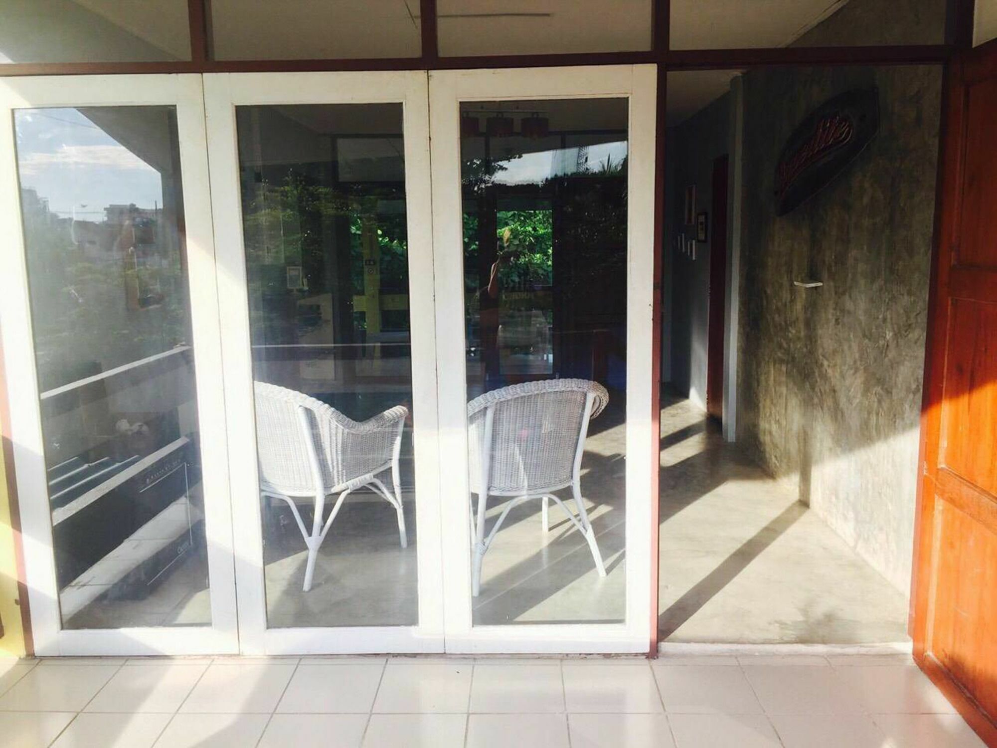 Hotel Surf House 2*