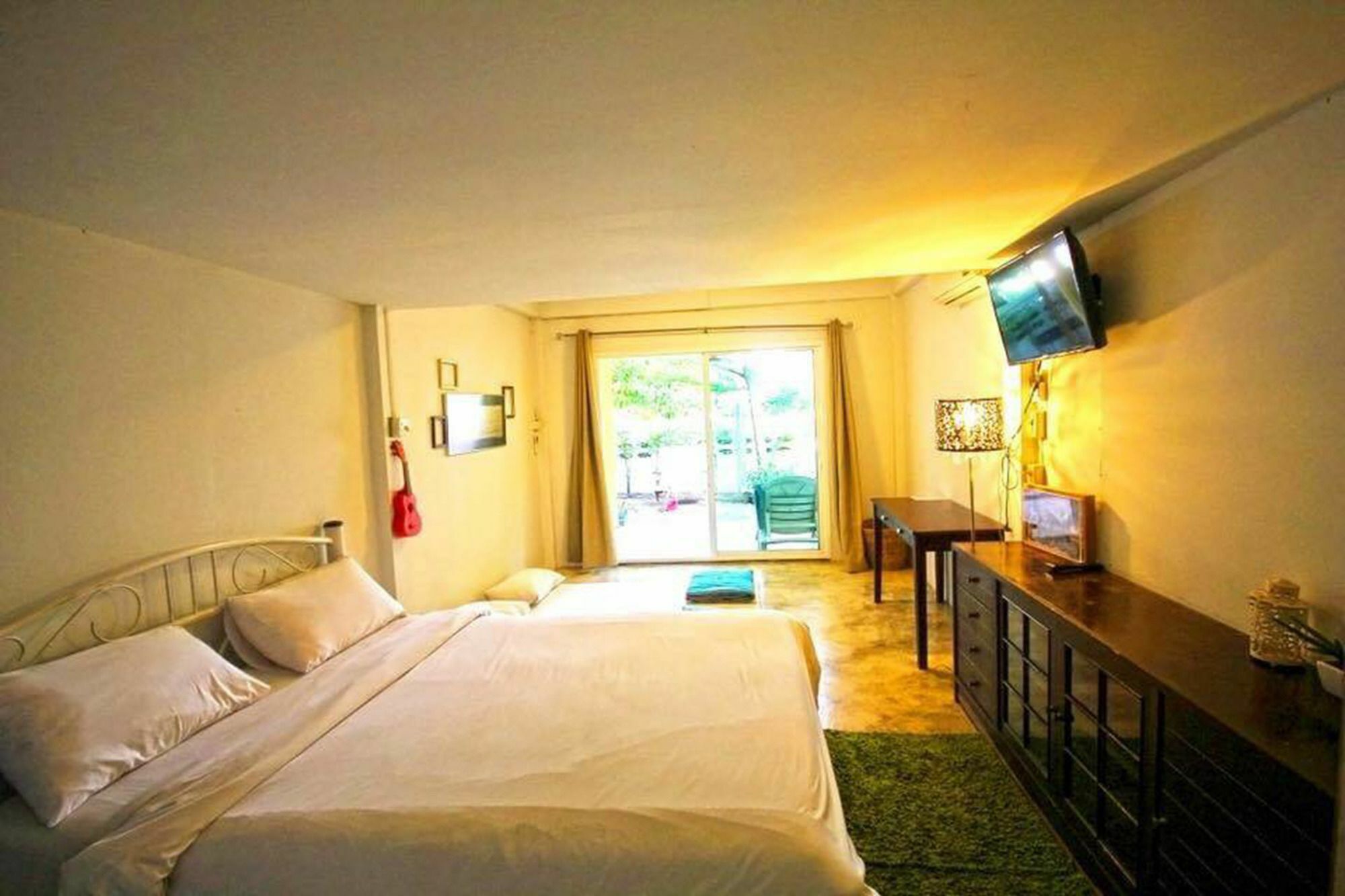 Hotel Surf House 2*