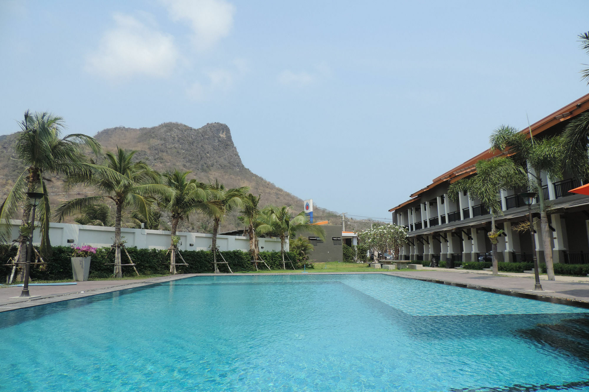 P' Private Cha Am Hotel Cha-Am