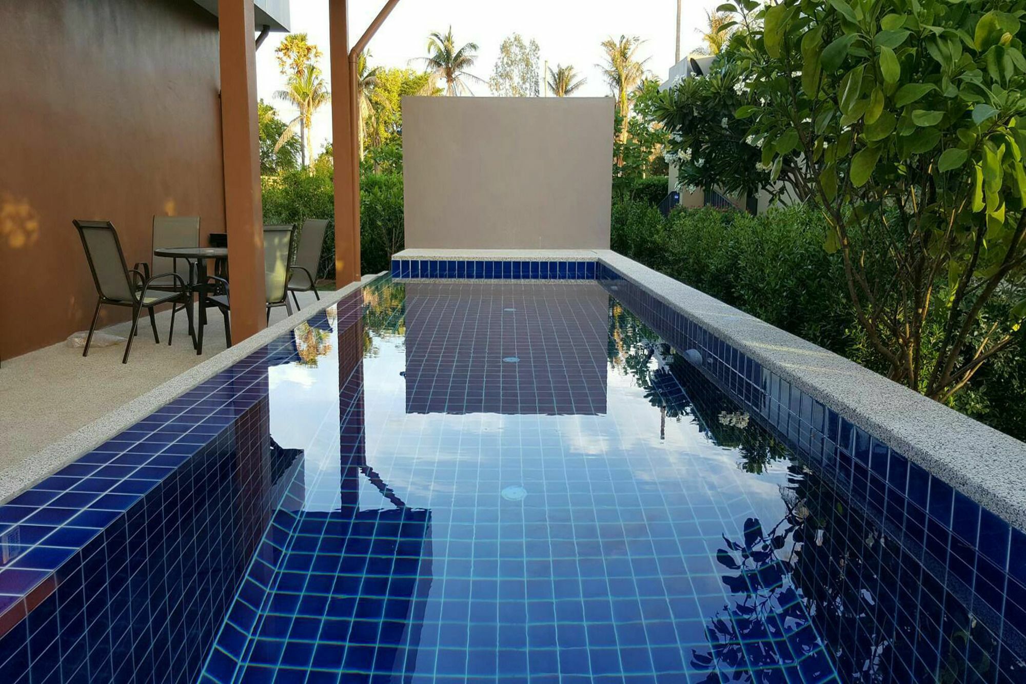 Na Pran, Pool * Pran Buri