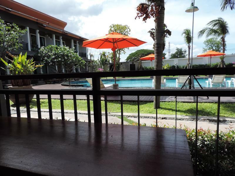 P' Private Cha Am Hotel 3*