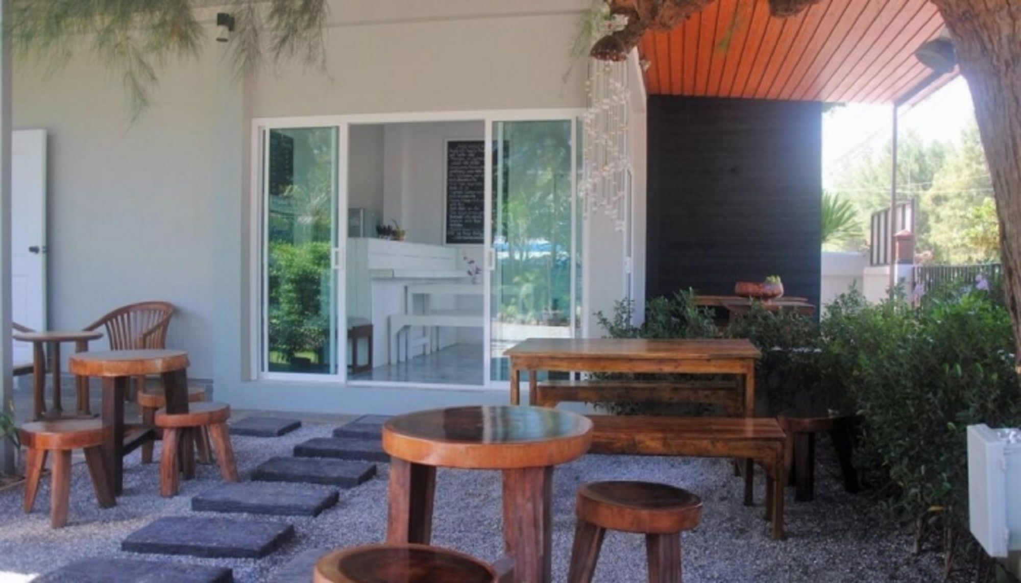 Baan Aroka Front Sam Roi Yot