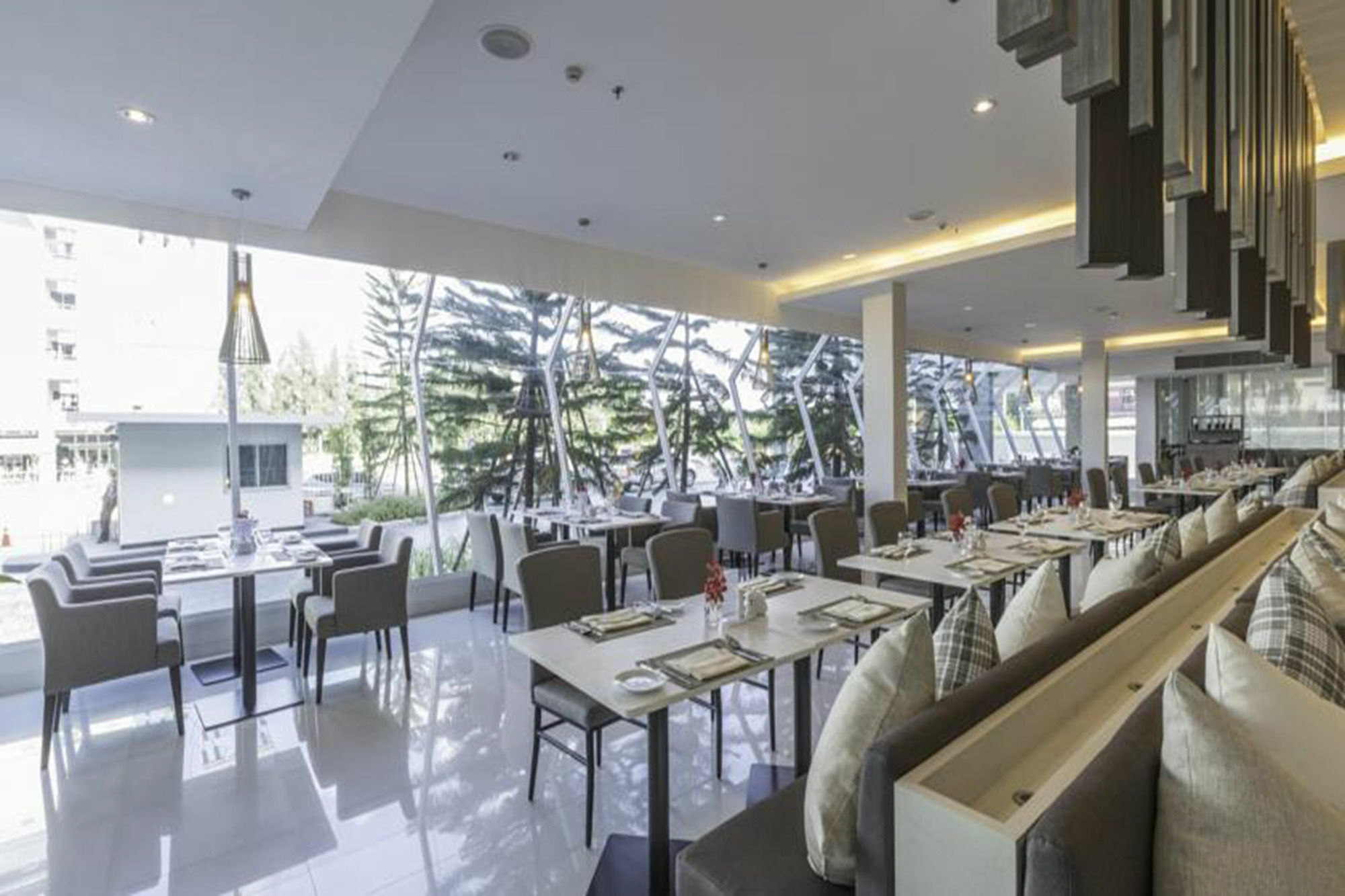 Kantary And Serviced Apartment, Amata, Bangpakong Hotel