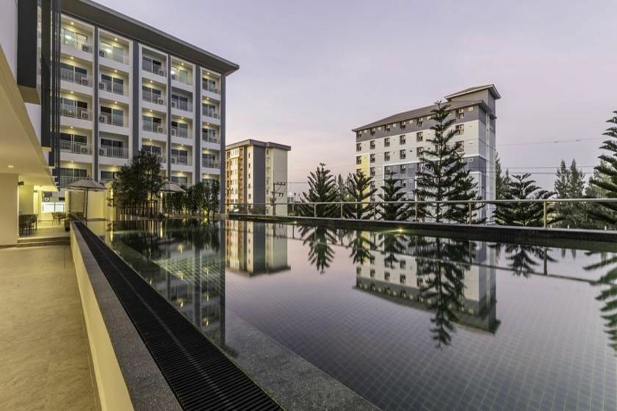 Kantary And Serviced Apartment, Amata, Bangpakong 4*
