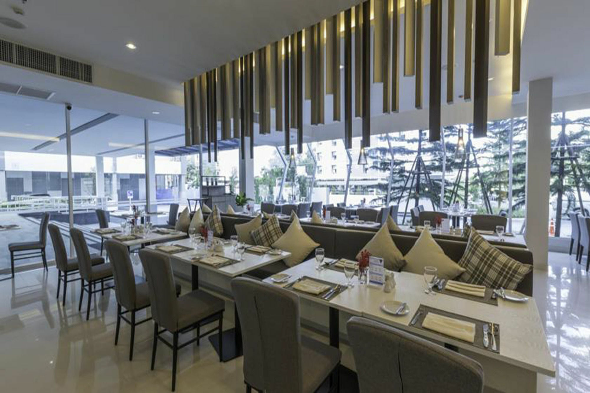 Kantary And Serviced Apartment, Amata, Bangpakong Hotel Ban Tamru