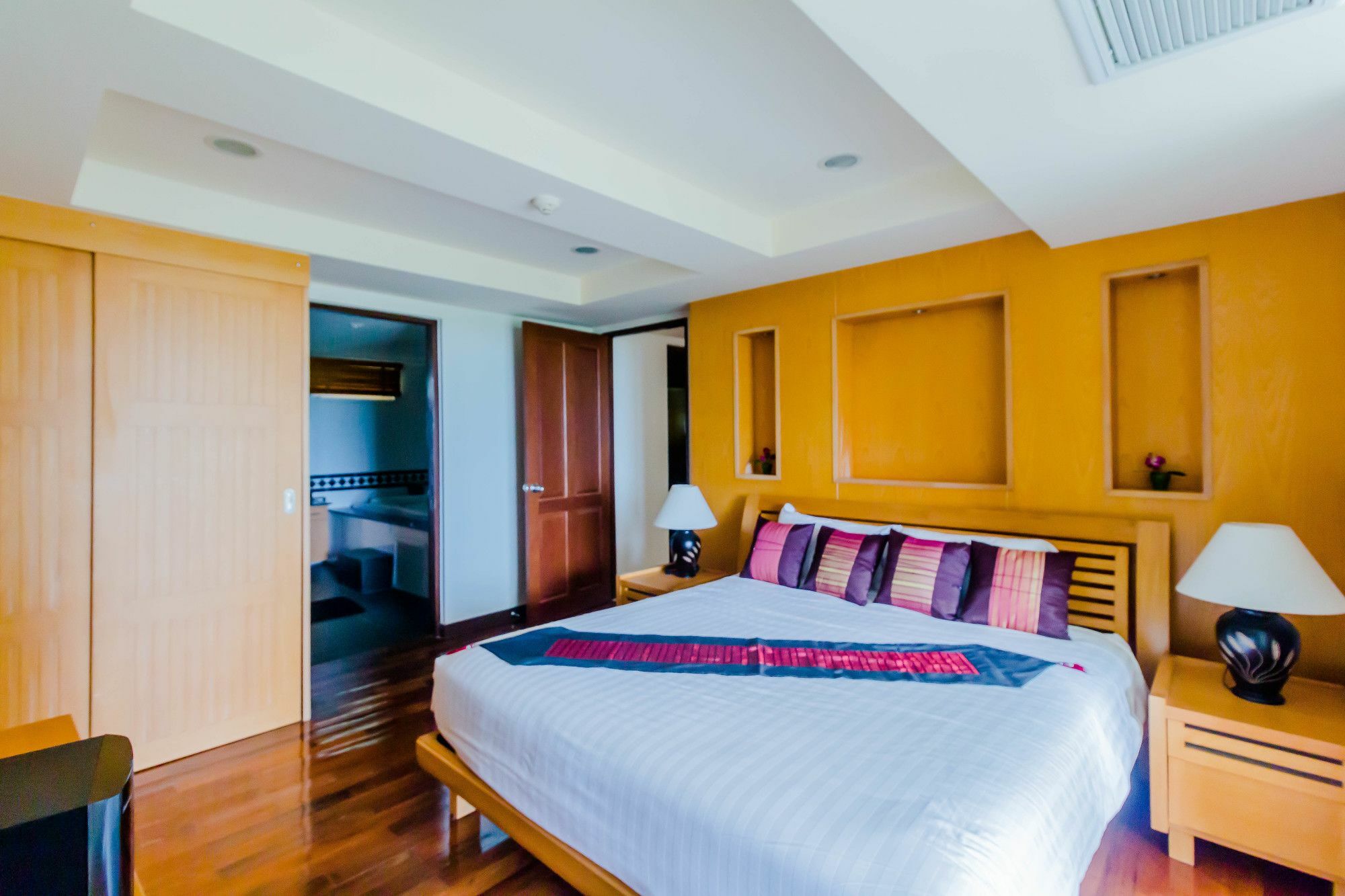 Hotel Sea View Hua Hin 3*