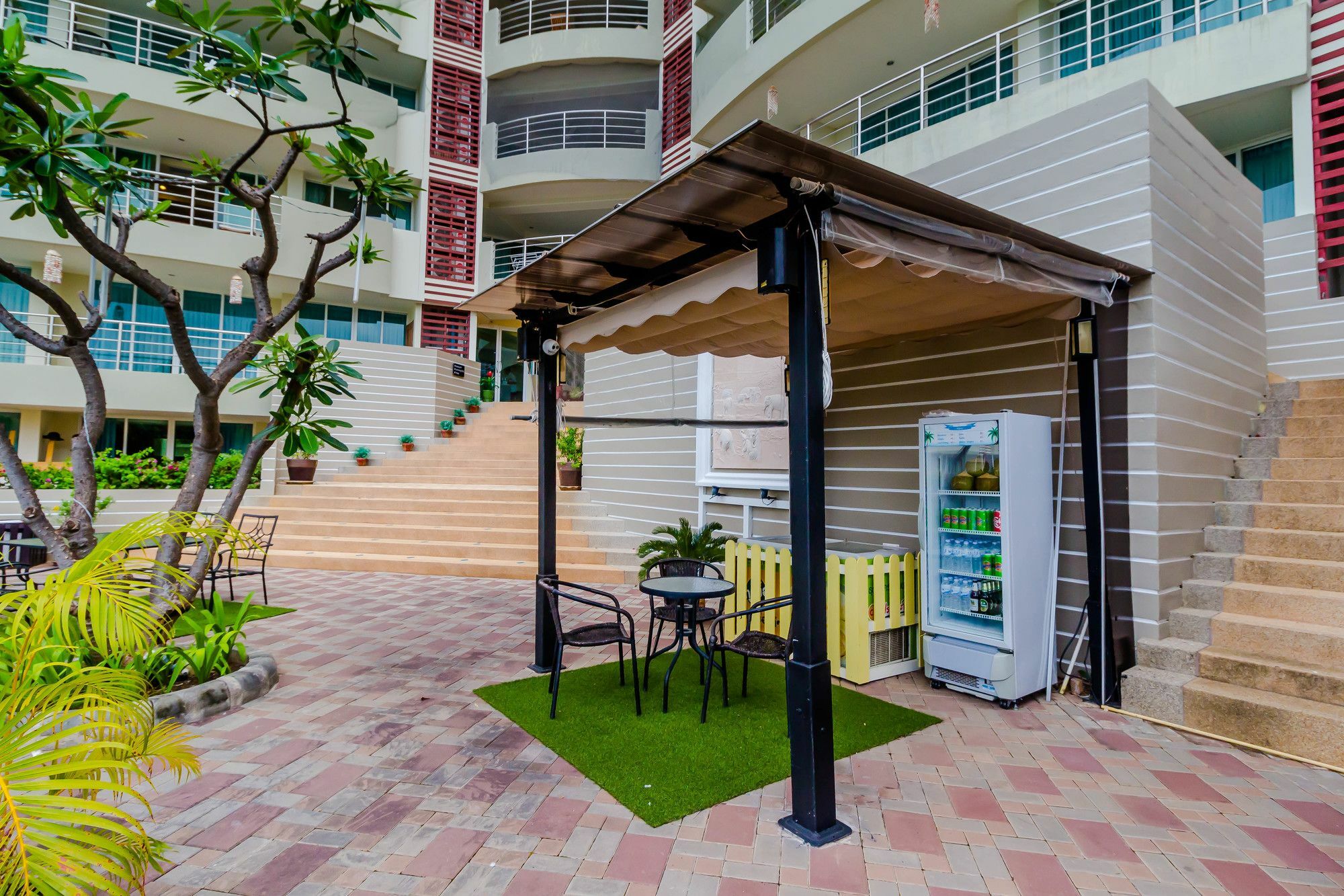 Sea View Hua Hin Hotel