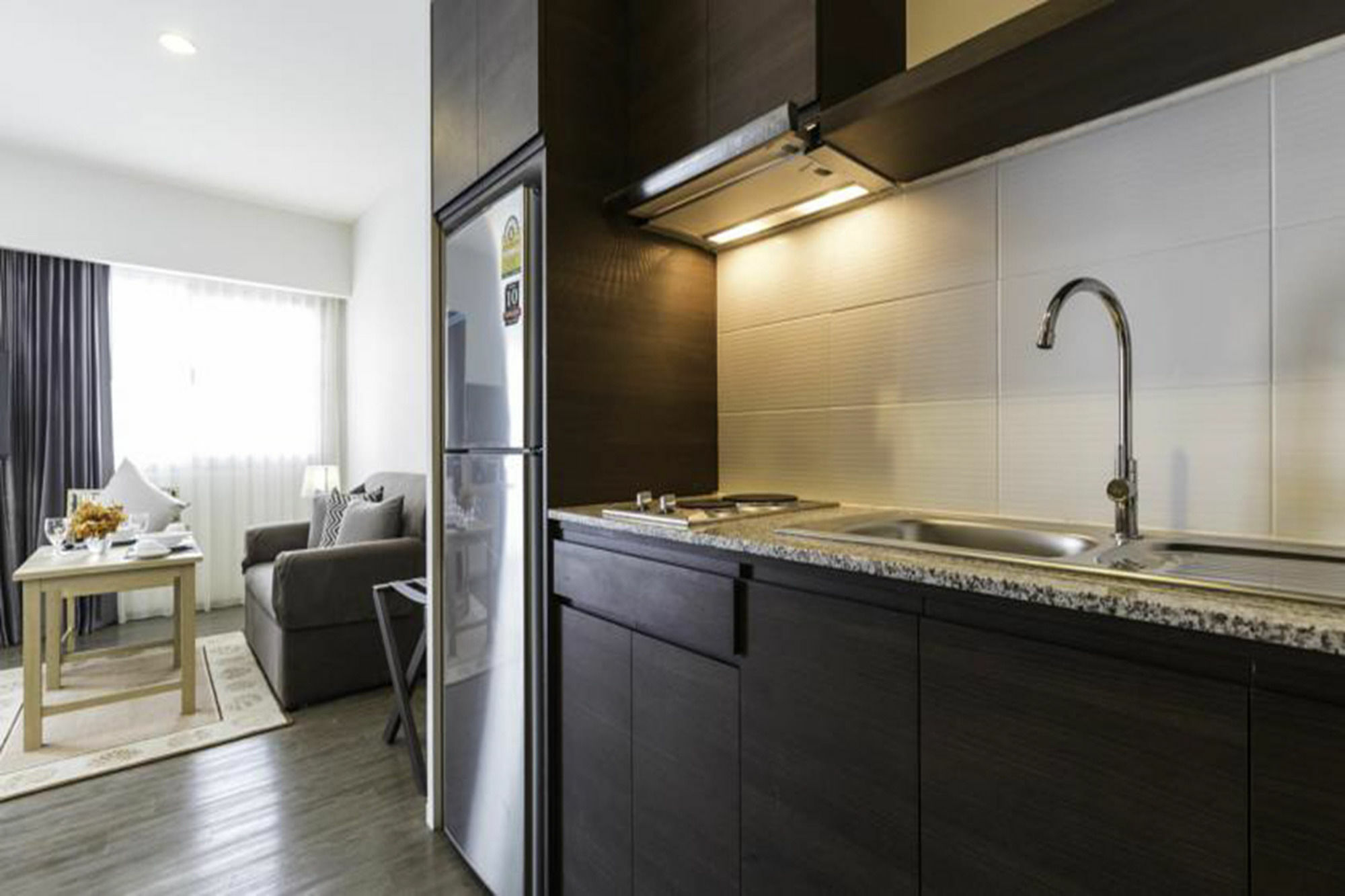Kantary And Serviced Apartment, Amata, Bangpakong Hotel Ban Tamru
