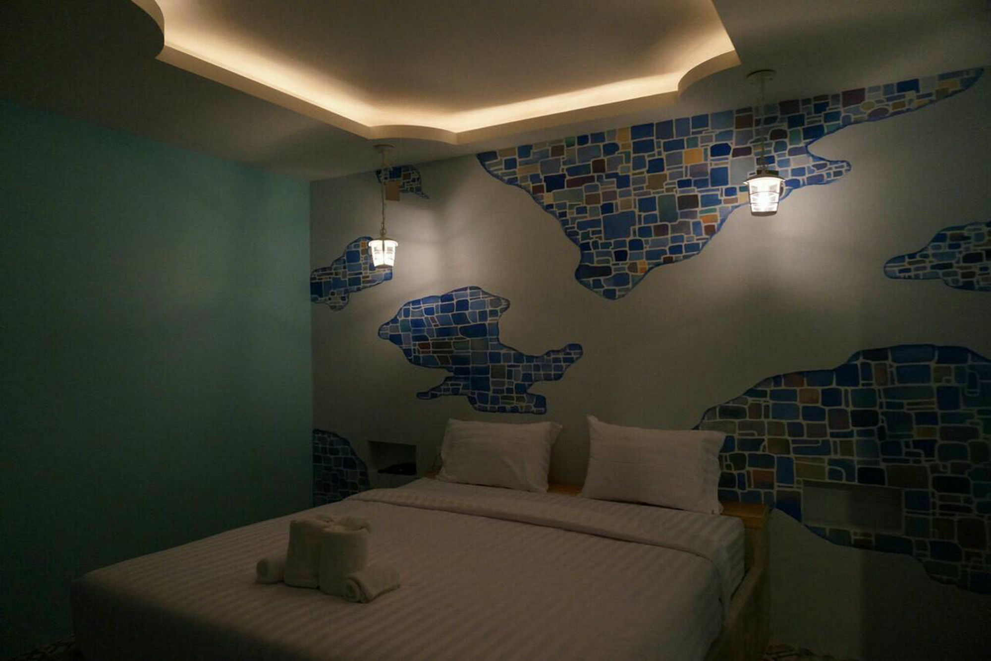 Happy Field Hotel