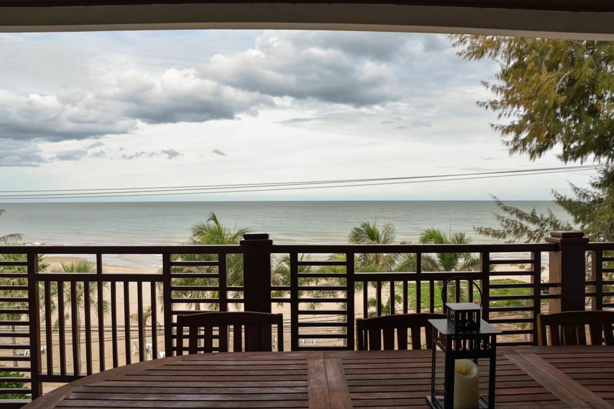 The Beach 2br Luxury Beachfront Chaam Apartment Cha-Am