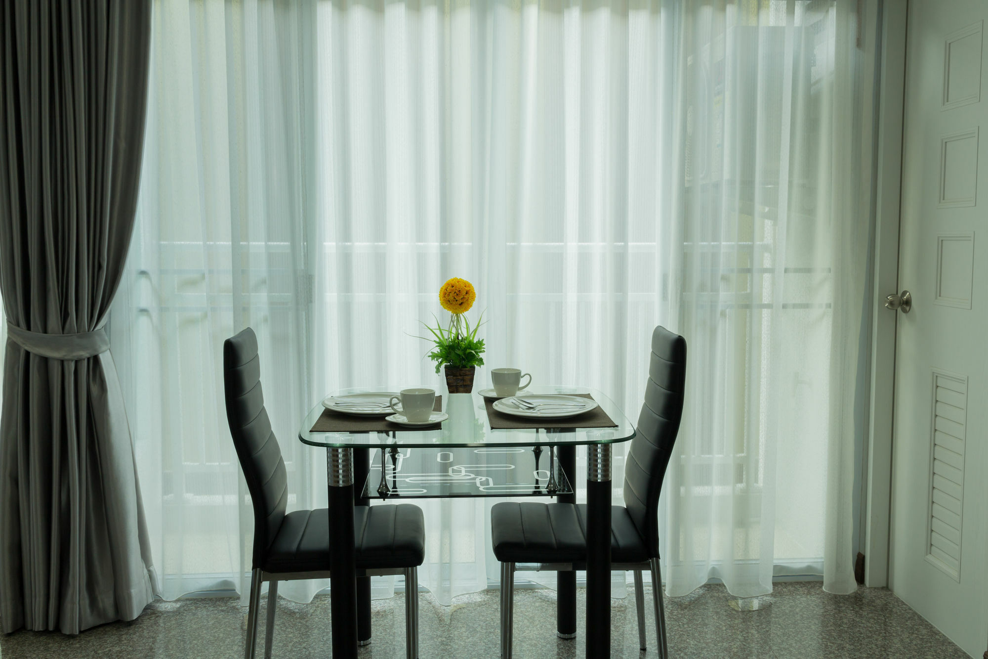 Modernbright Laemchabang Aparthotel 3*