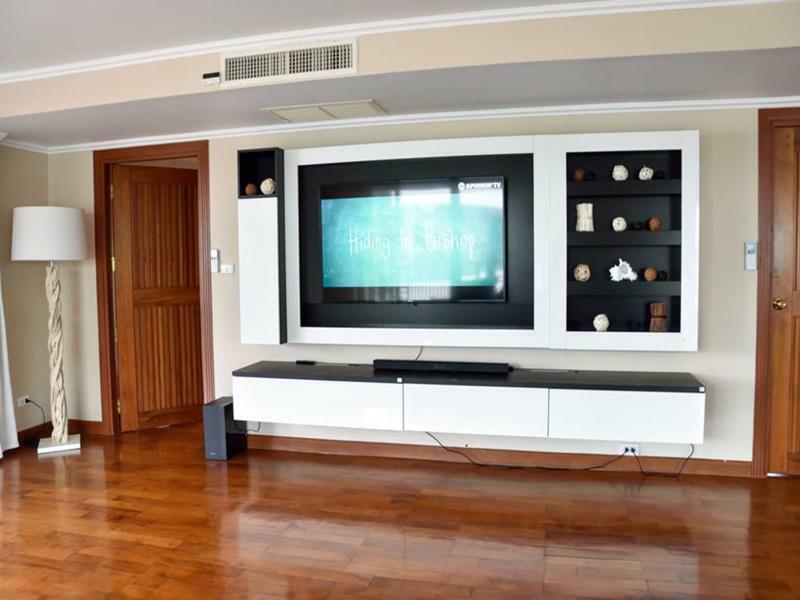 The Beach 2br Luxury Beachfront Chaam Apartment Cha-Am