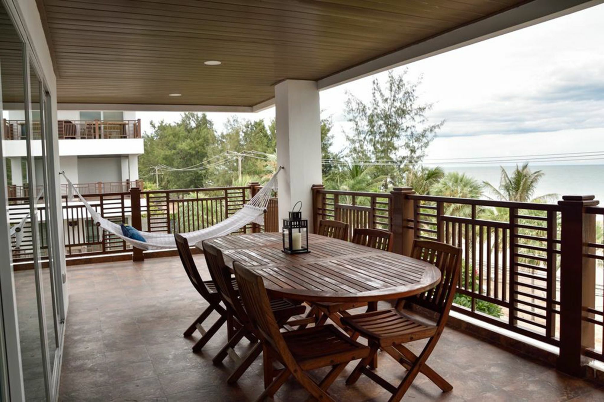 The Beach 2br Luxury Beachfront Chaam Apartment *