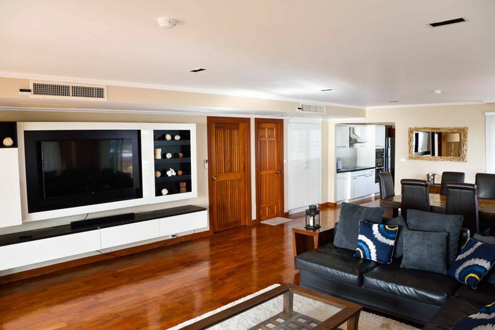 The Beach 2br Luxury Beachfront Chaam Apartment