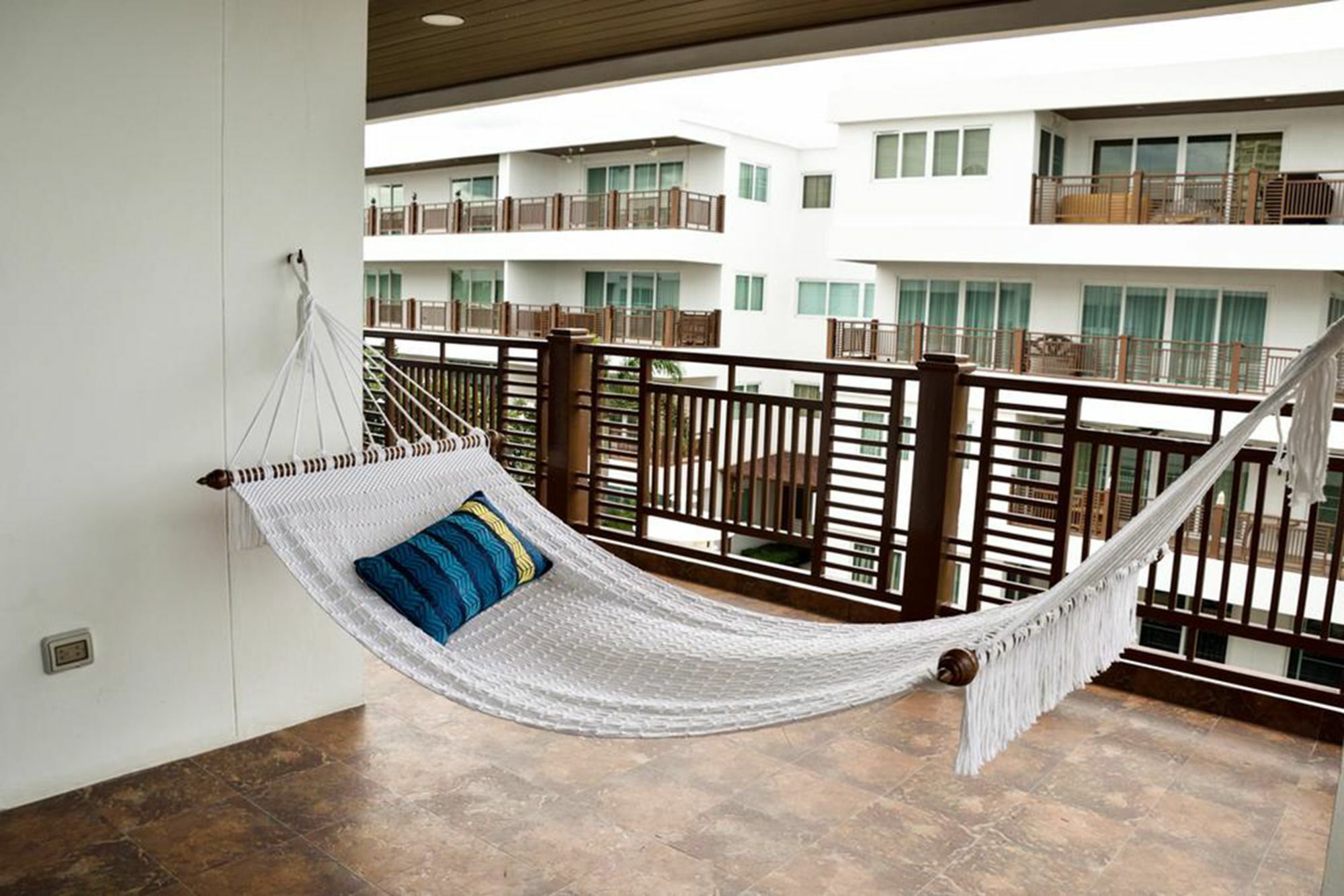 Apartment The Beach 2br Luxury Beachfront Chaam