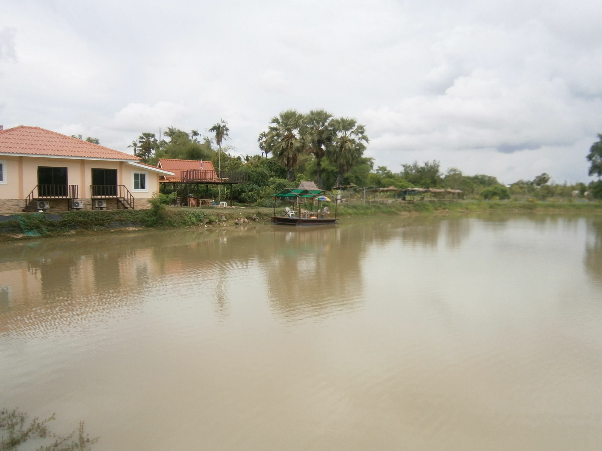 Freddies Fishing Park Hotel Ban Huai Yai
