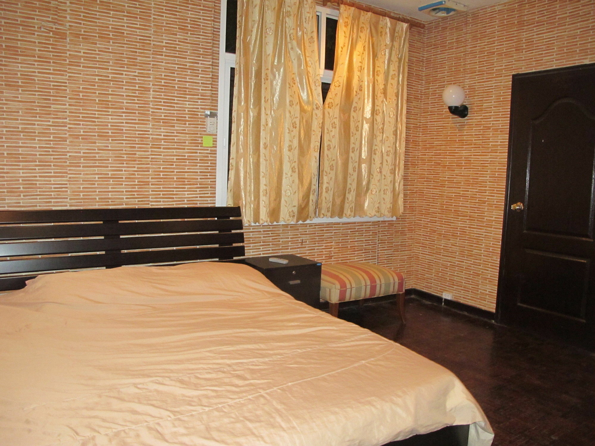 Valentino Restaurant & Hotel Pattaya