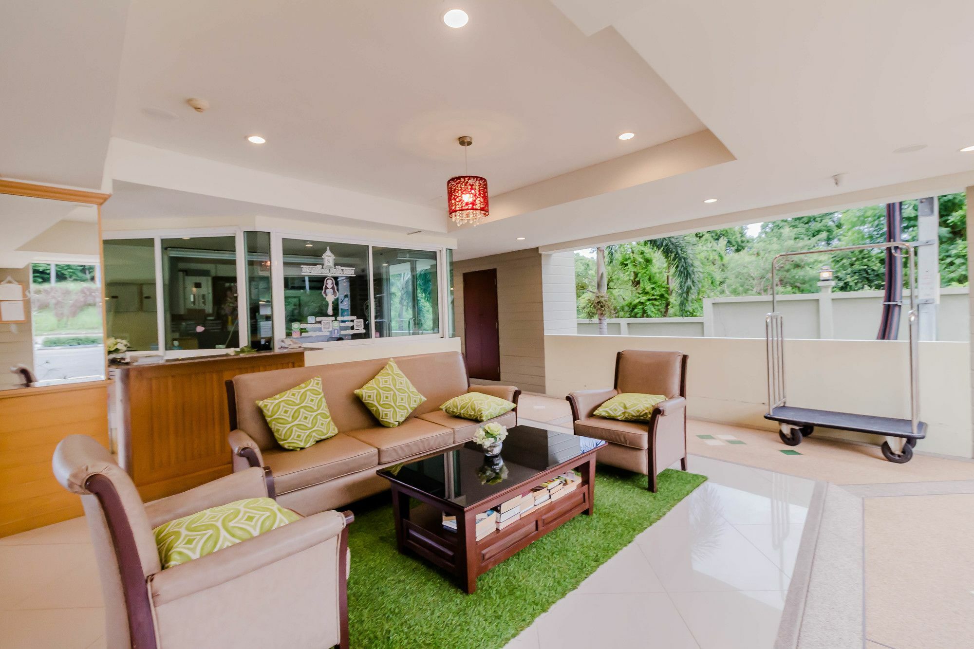 Sea View Hua Hin 3*