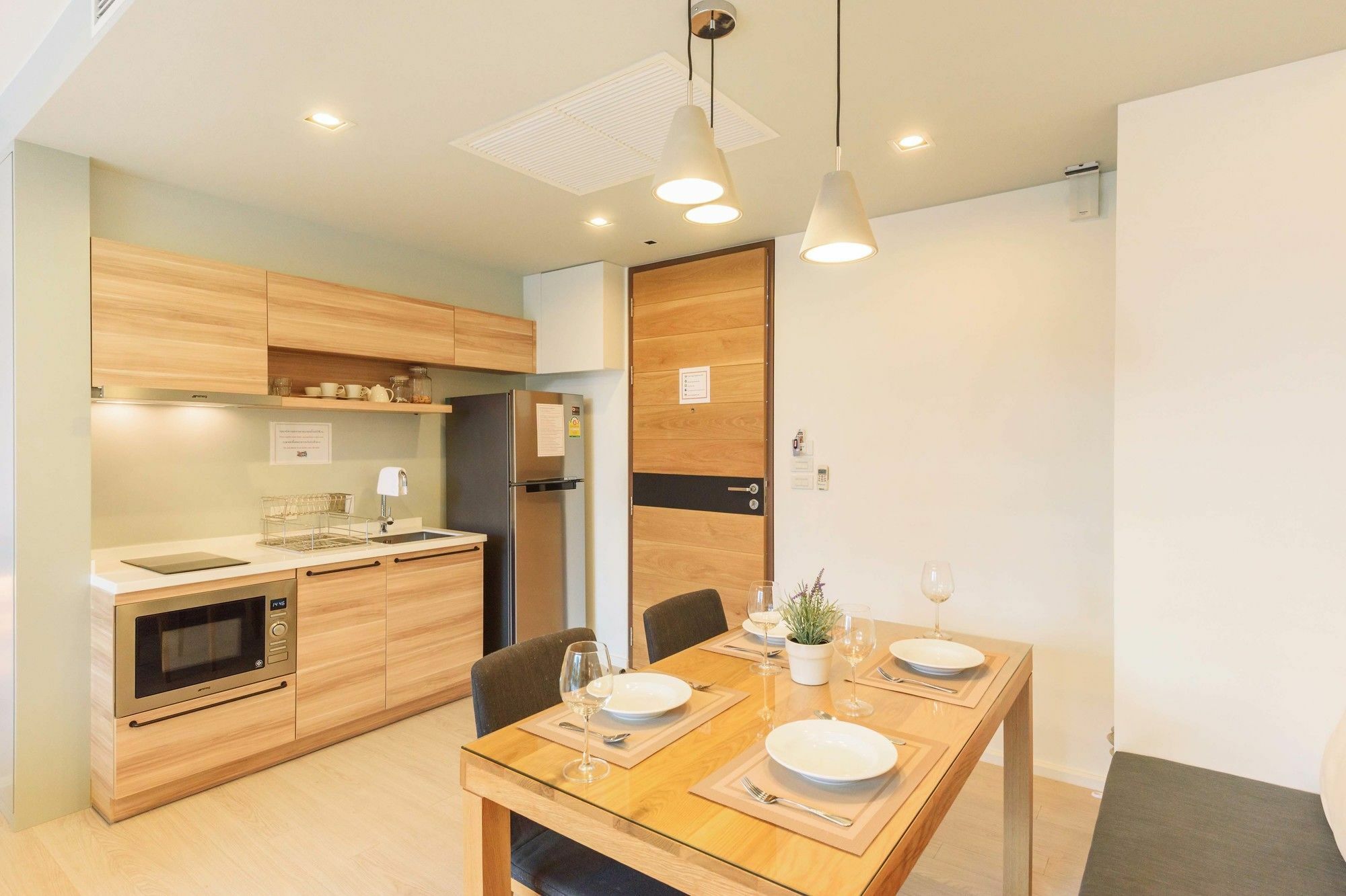 Luxury Apartment *