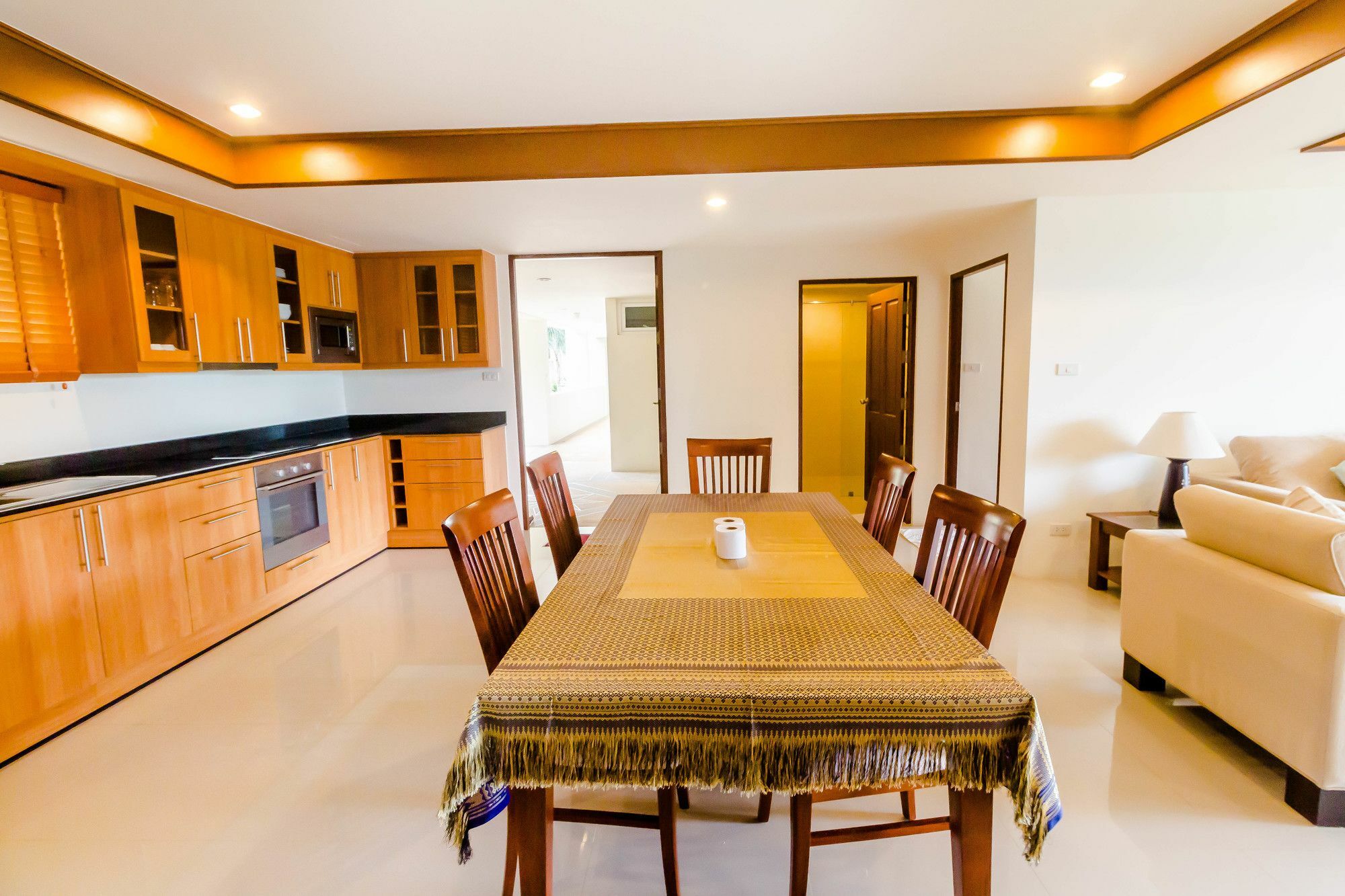 Sea View Hua Hin Hotel 3*