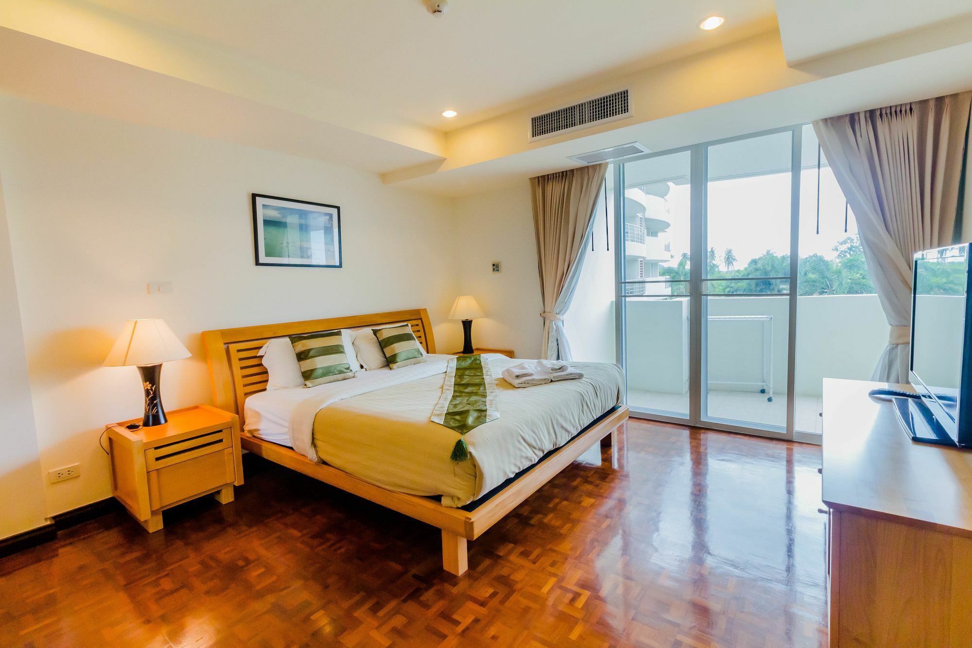 Hotel Sea View Hua Hin 3*