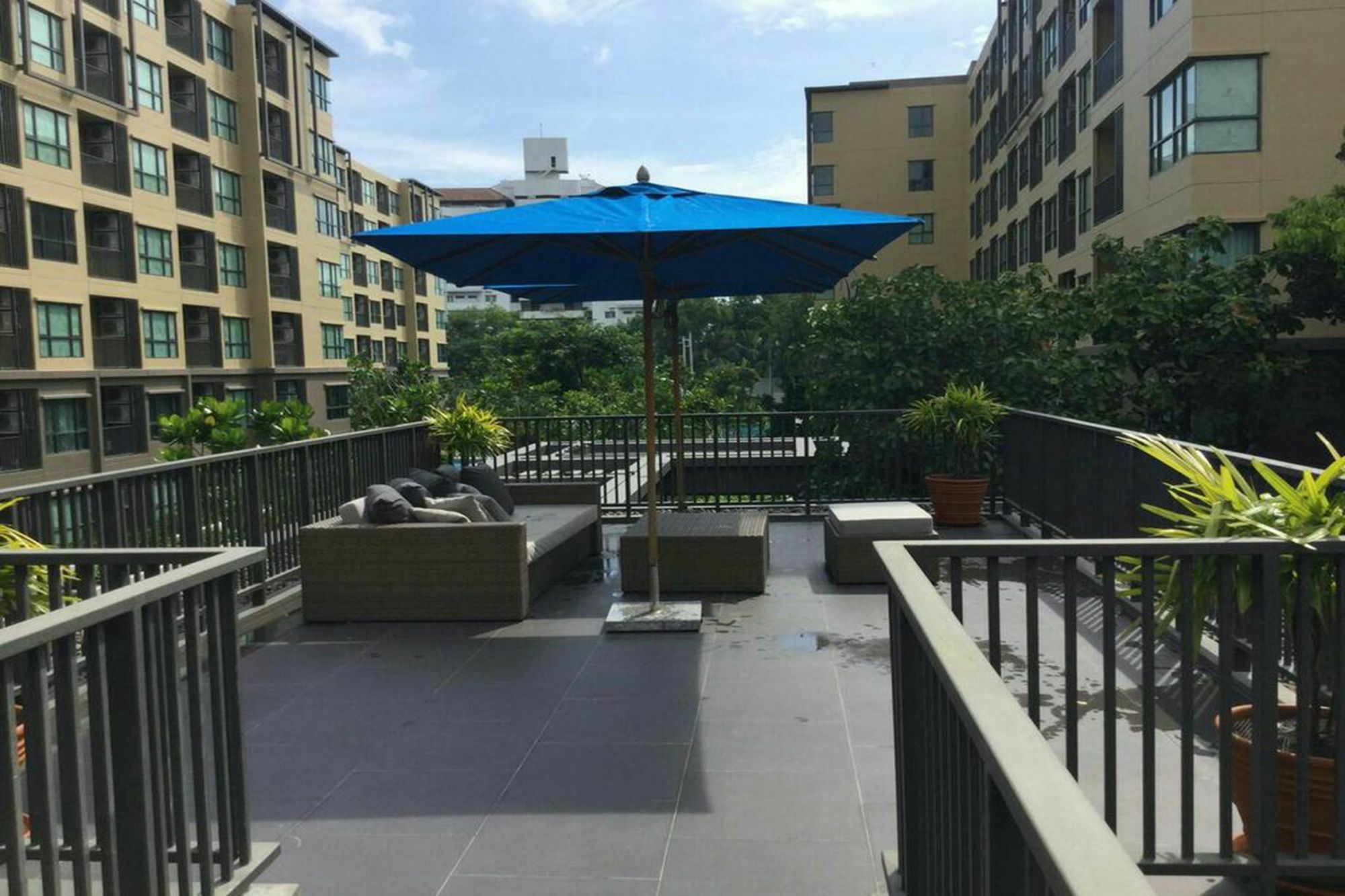 Apartment Let's Me Sea@rain
