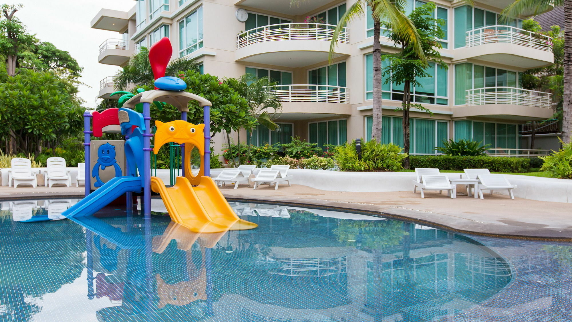 Baan Sanploen Beachfront Hua Hin
