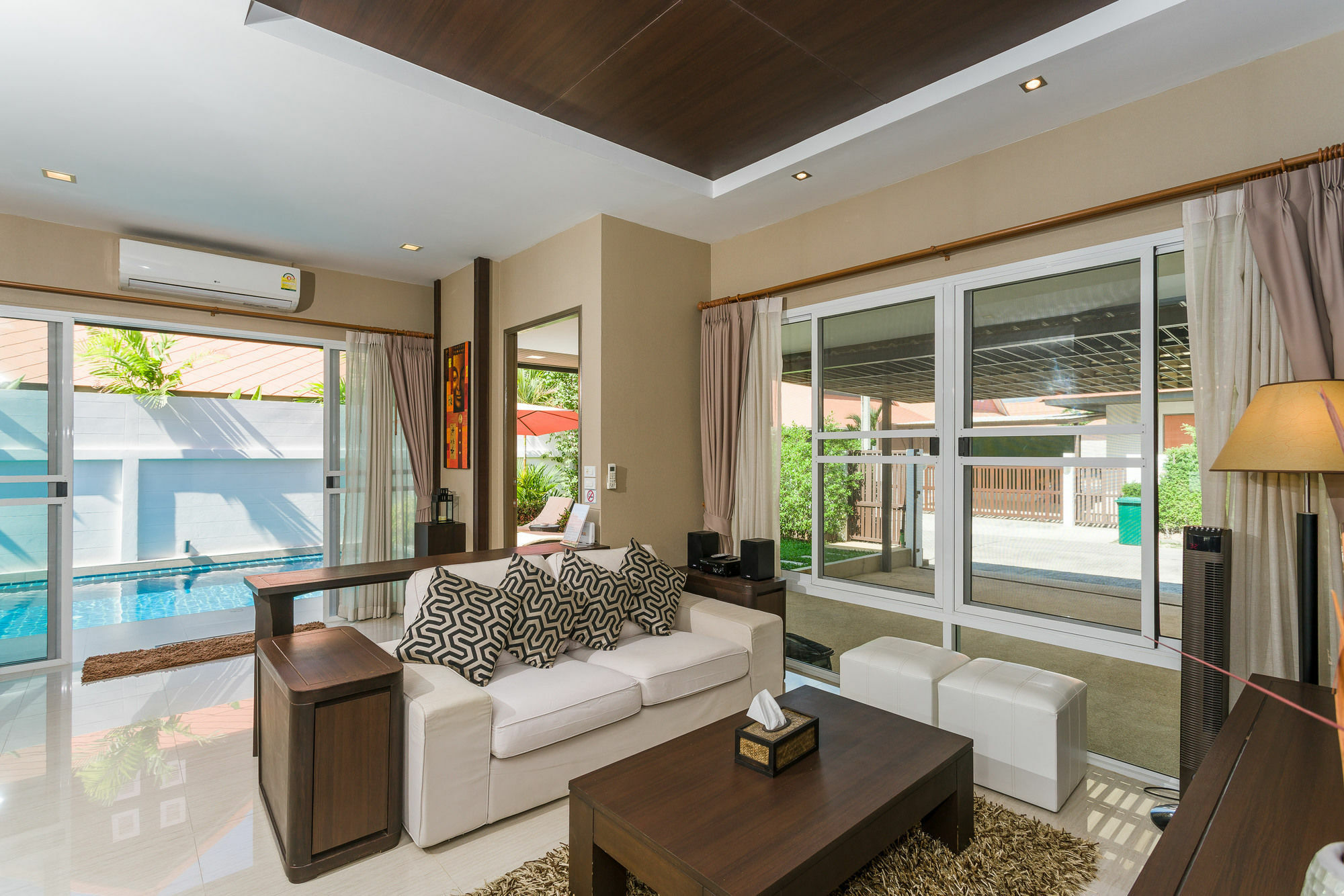 The Pool A23 Villa *