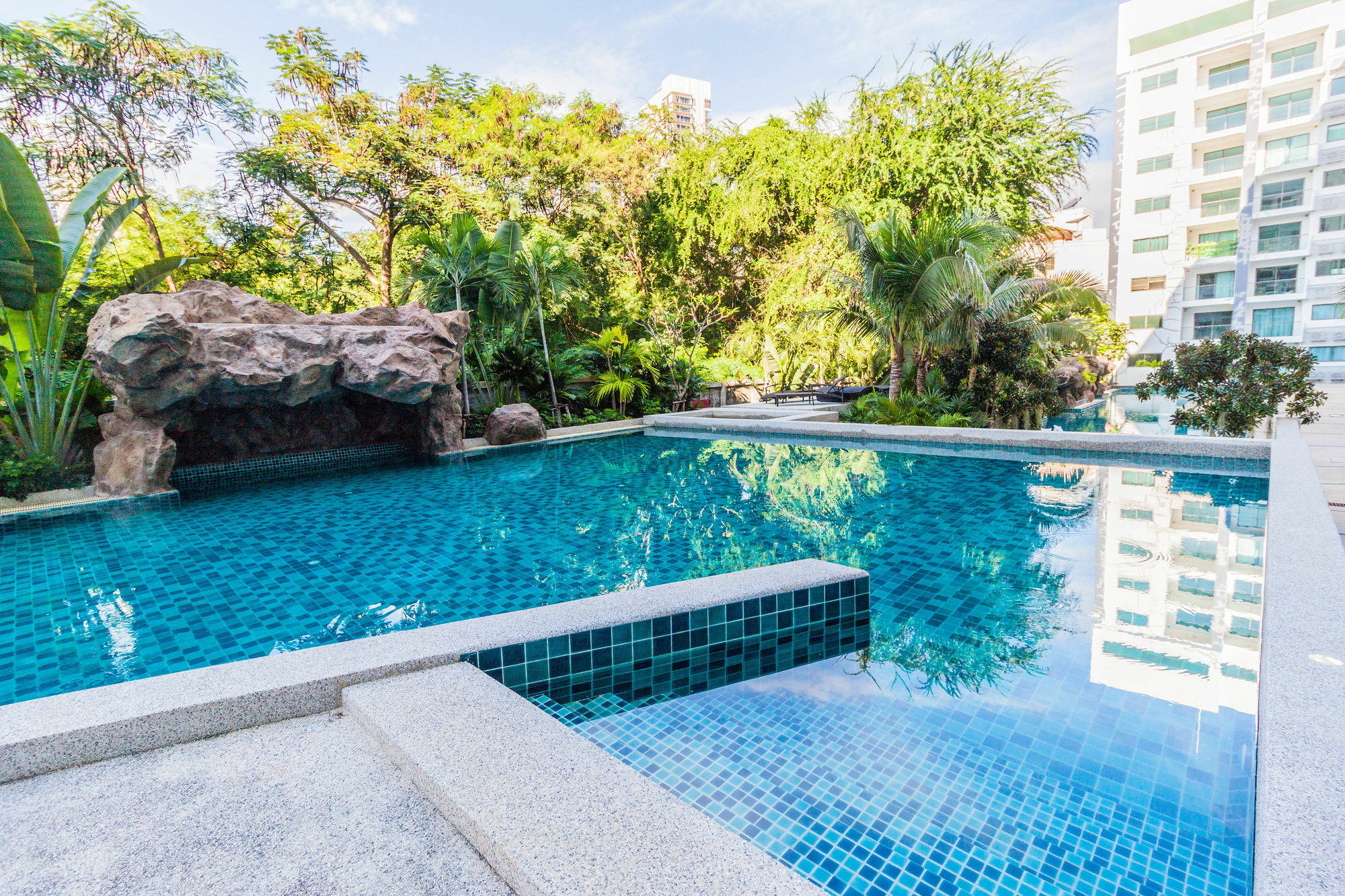 Club Royal Wongamat By Pattaya Sunny Apartment Bang Lamung