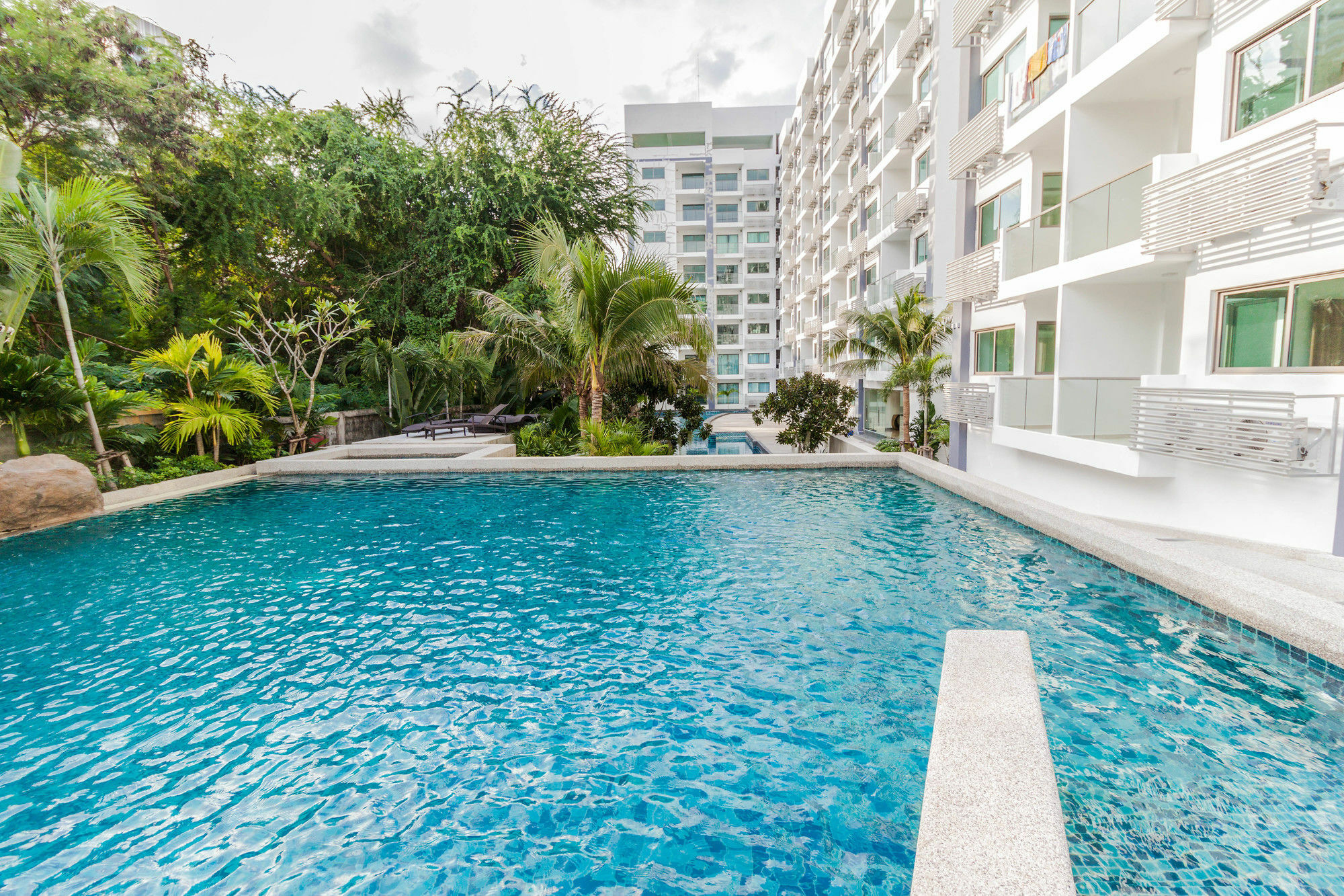 Club Royal Wongamat By Pattaya Sunny Apartment Bang Lamung