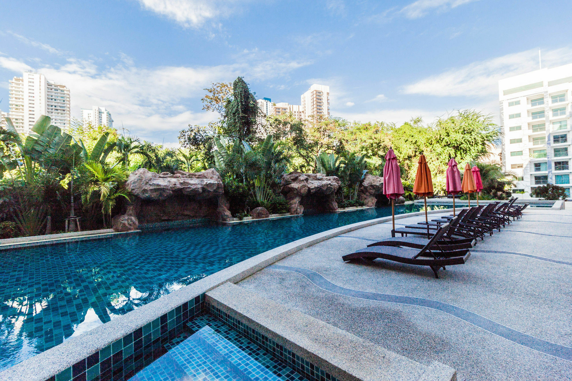 Apartment Club Royal Wongamat By Pattaya Sunny Bang Lamung