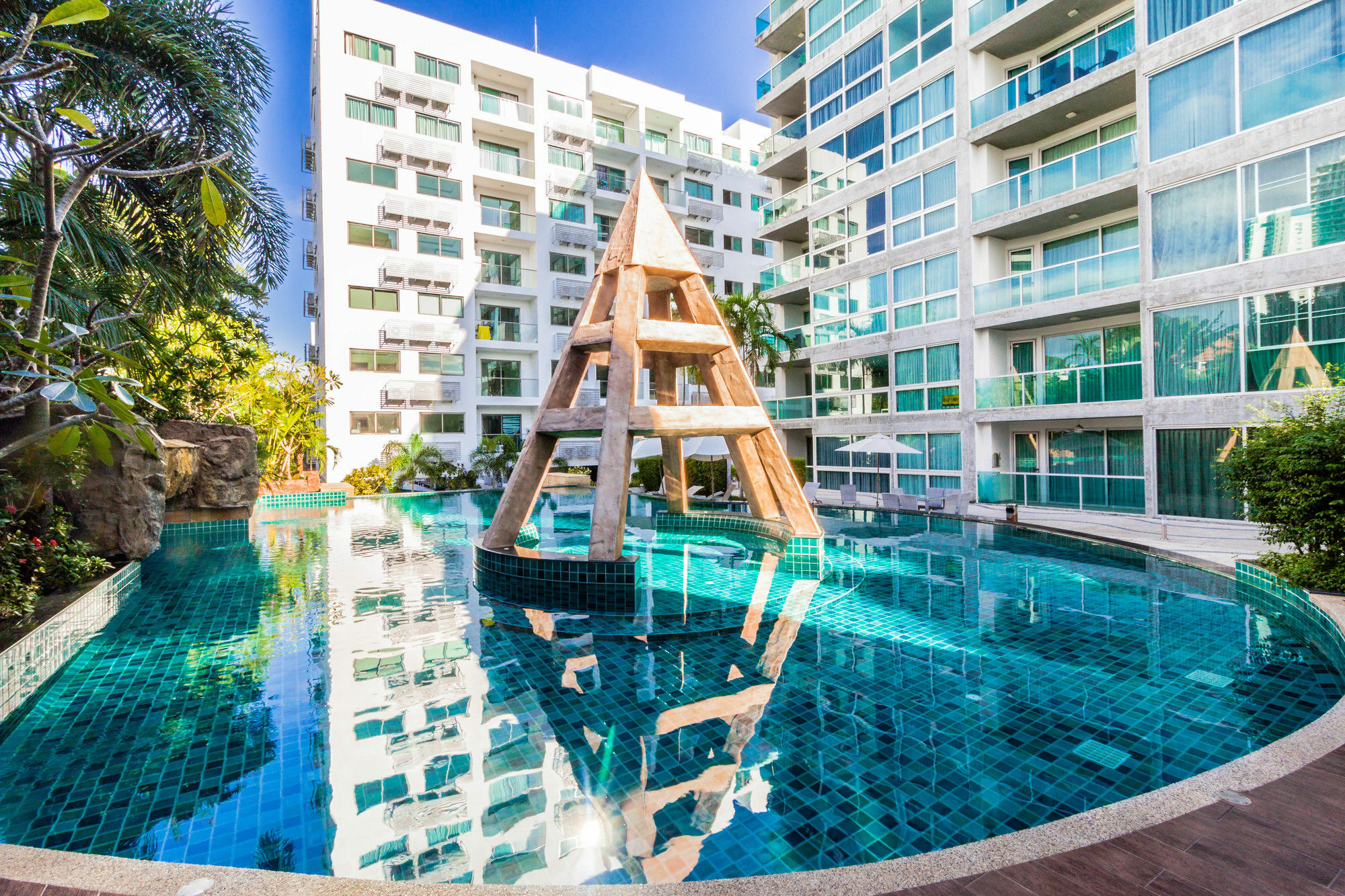 Apartment Club Royal Wongamat By Pattaya Sunny *