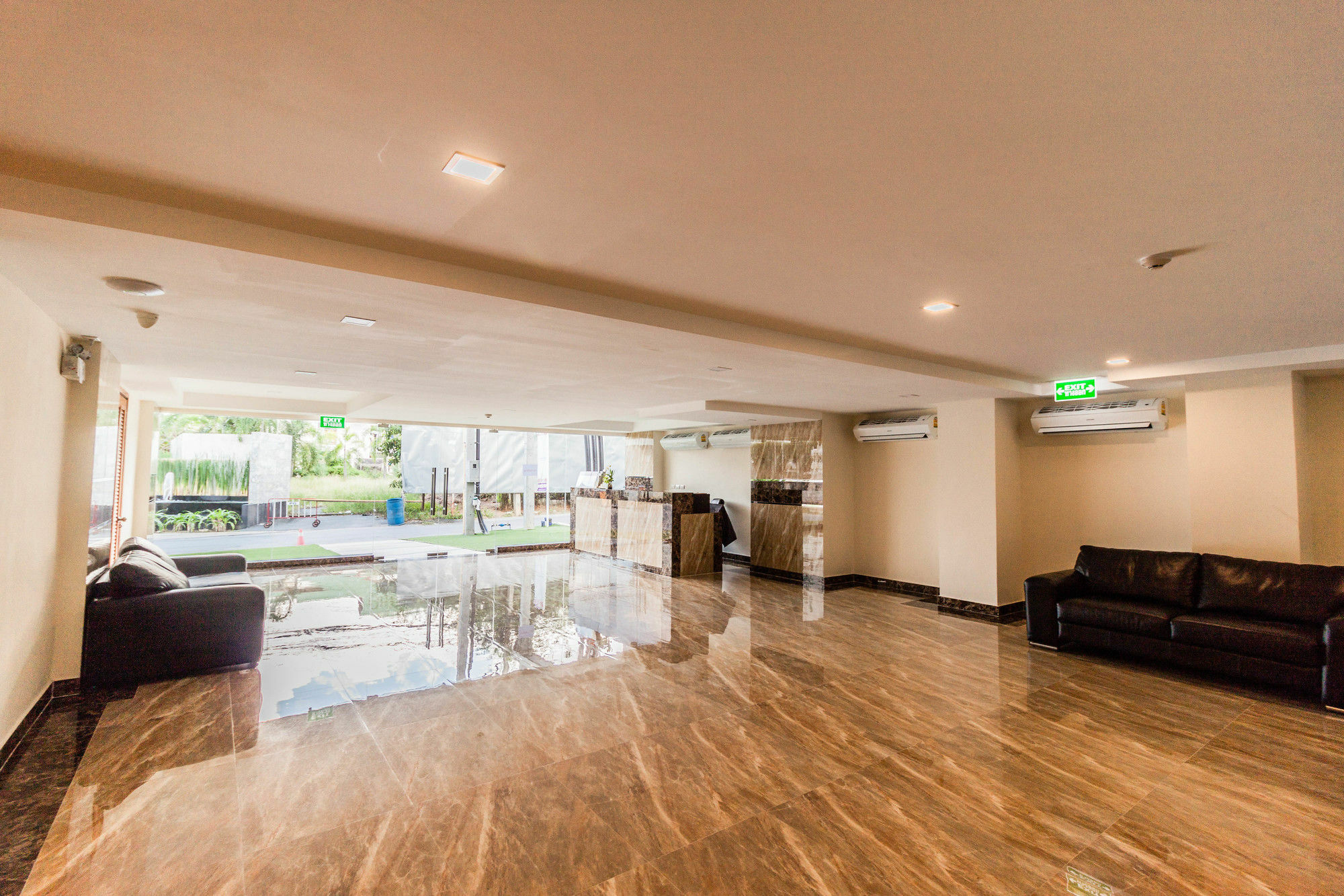 Apartment Club Royal Wongamat By Pattaya Sunny Bang Lamung