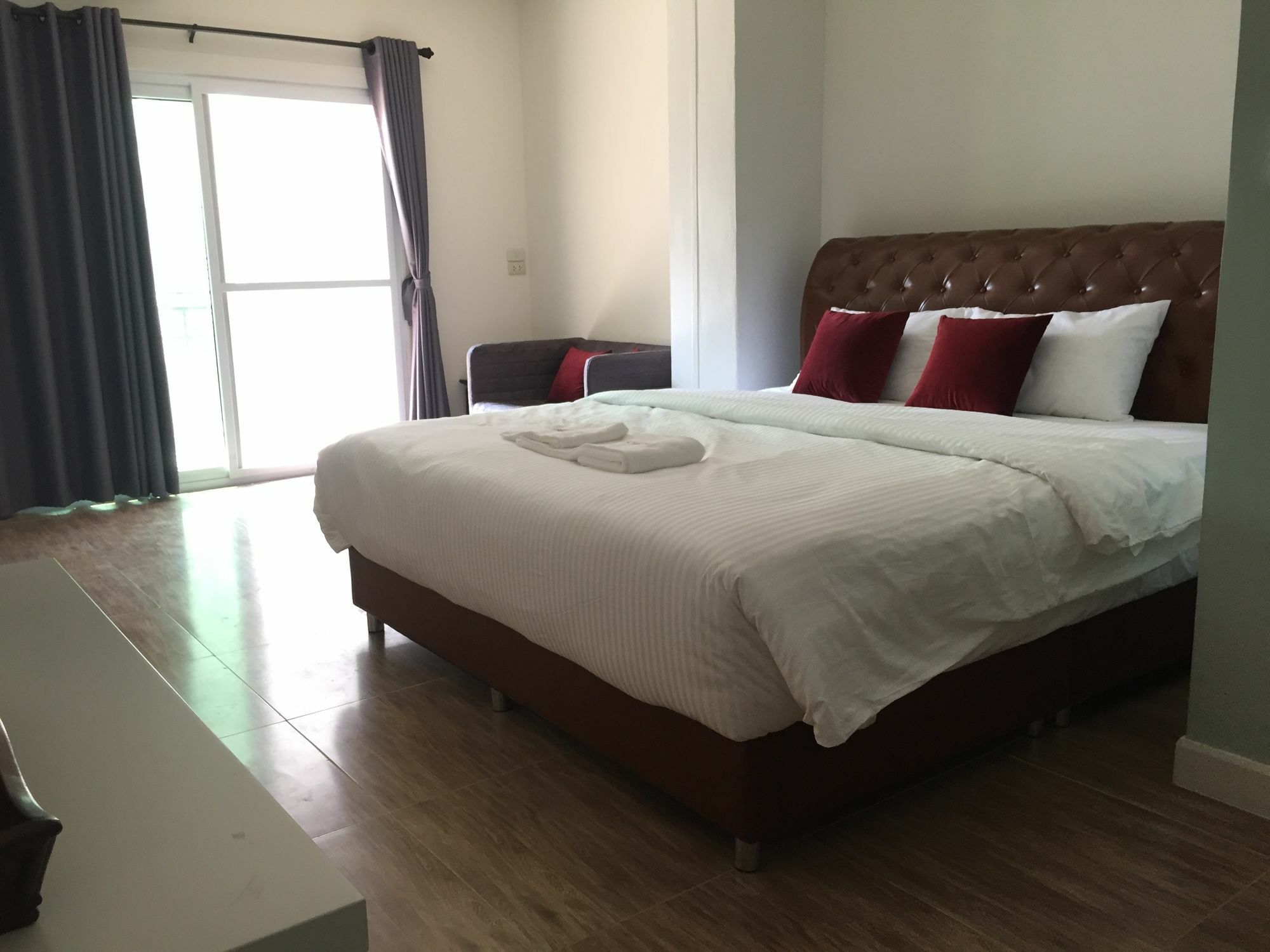 Oyo 75486 Anna 3* Jomtien Beach