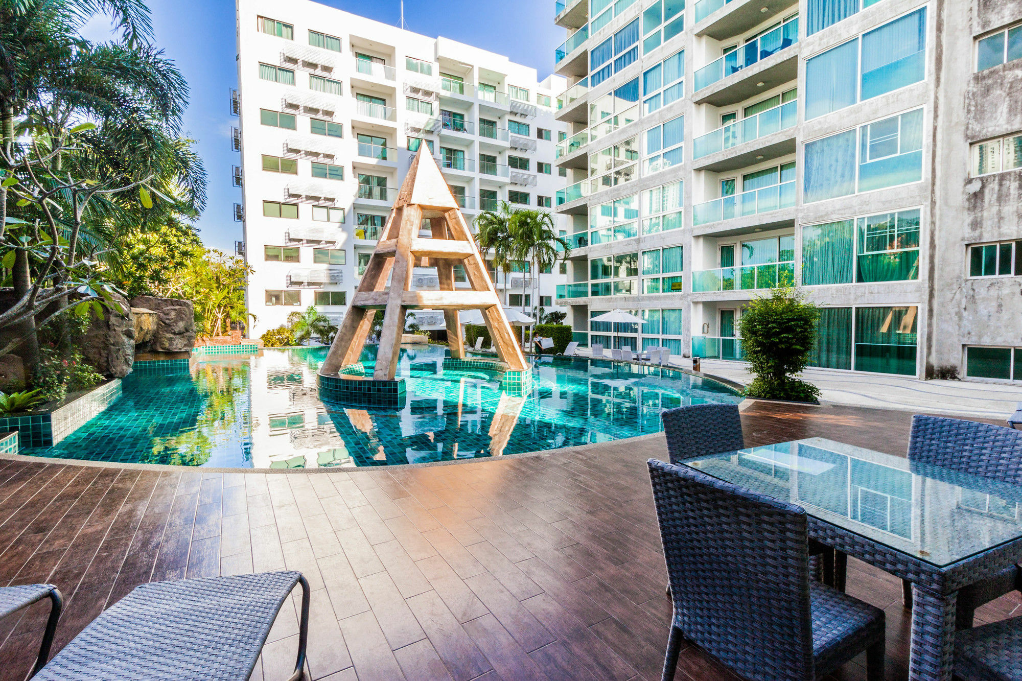 Apartment Club Royal Wongamat By Pattaya Sunny *