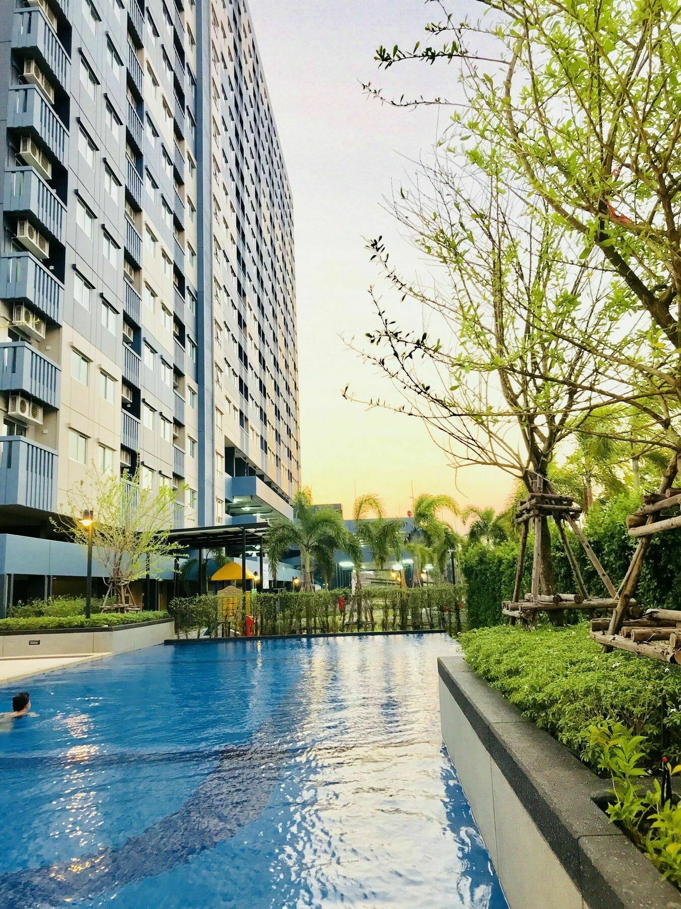 Lumpini Seaview *