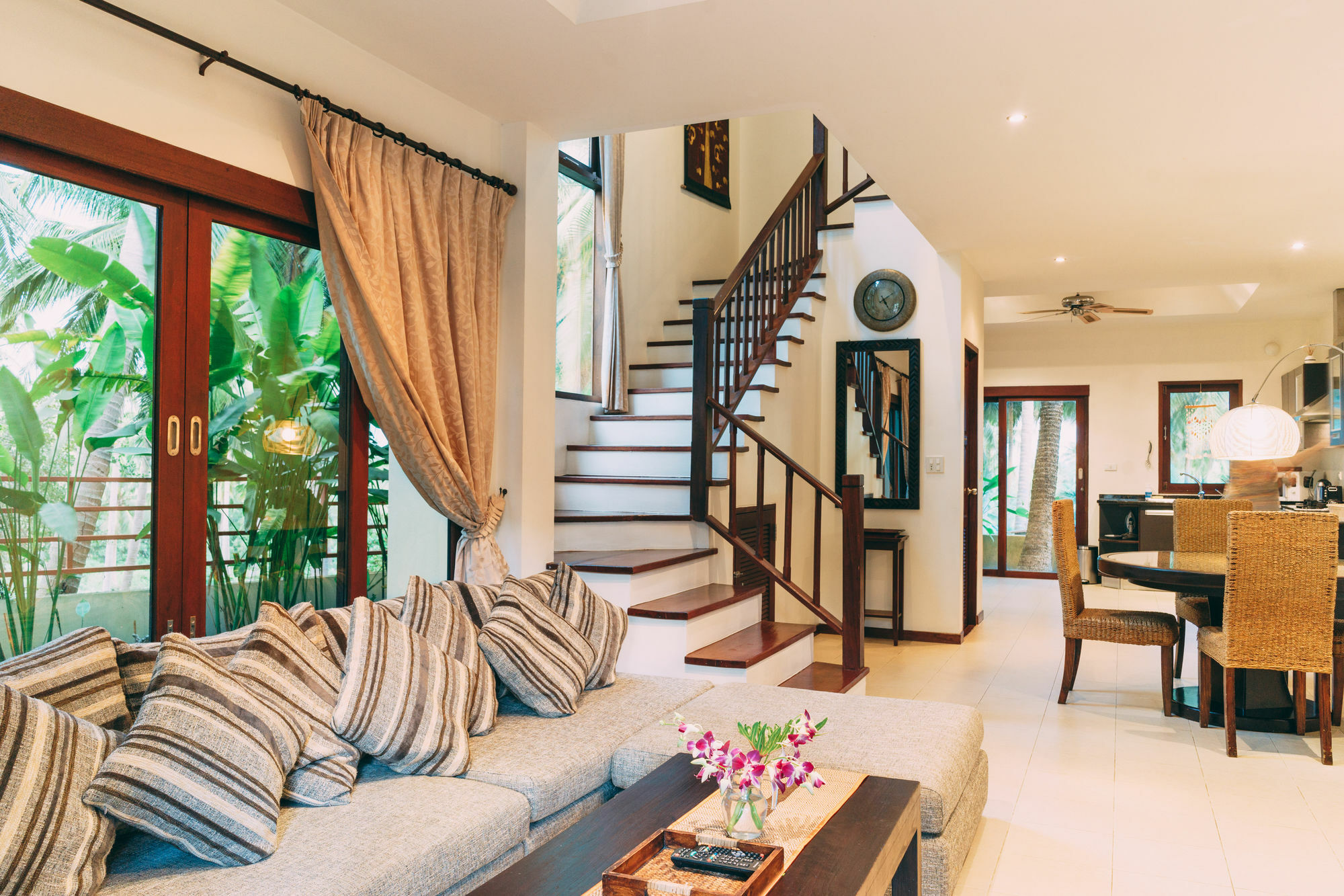Resort Maenam Hills Samui 3*
