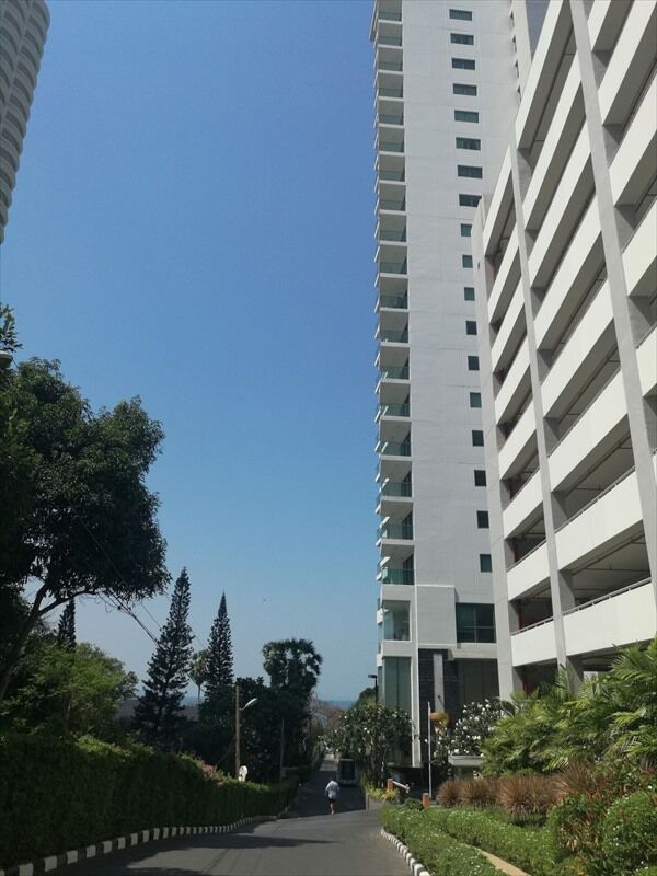 Wong Amat Tower - 65 Sqm 1 Bedroom * Pattaya