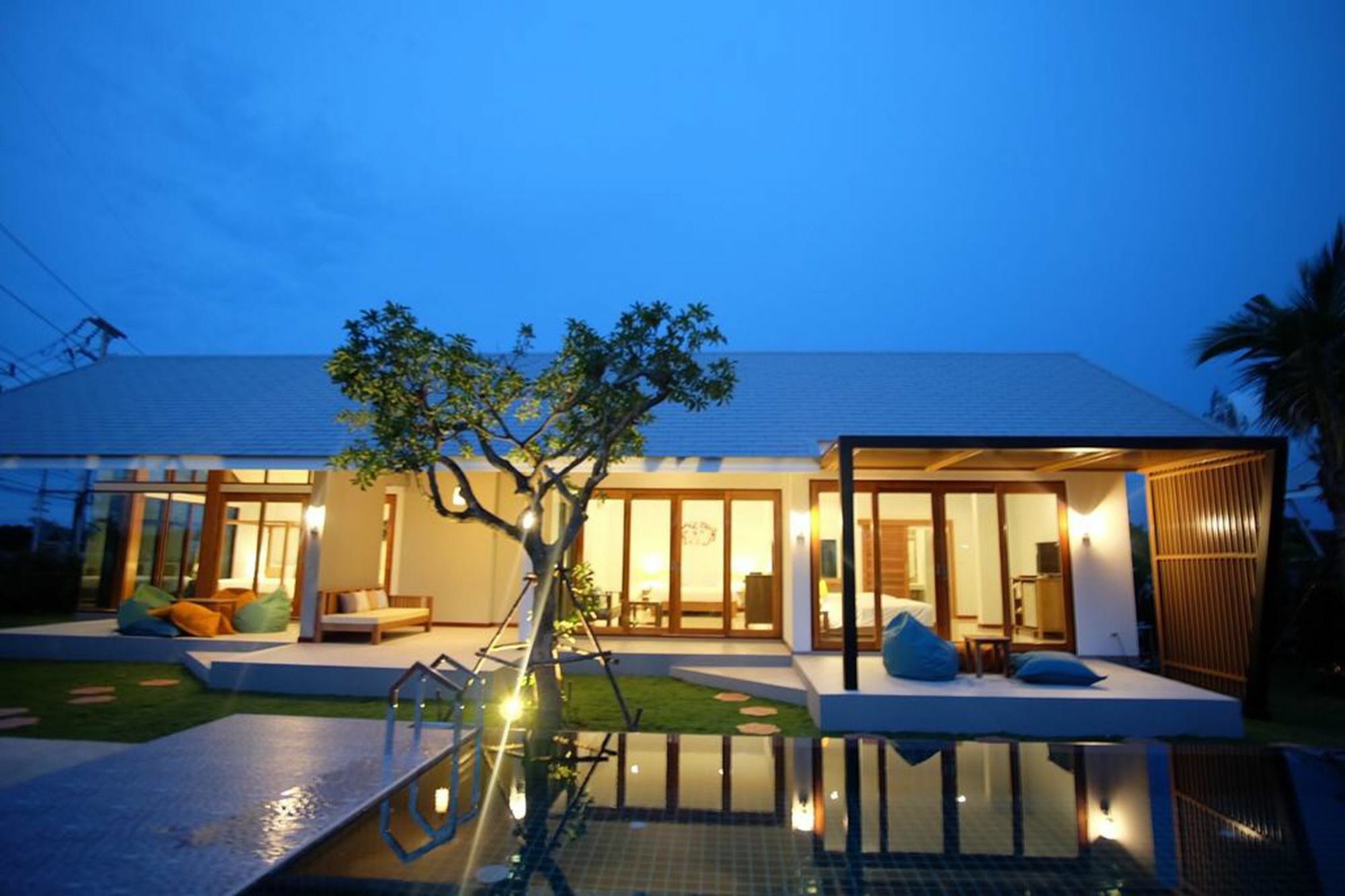 Proud Hua Hin Hotel 3*